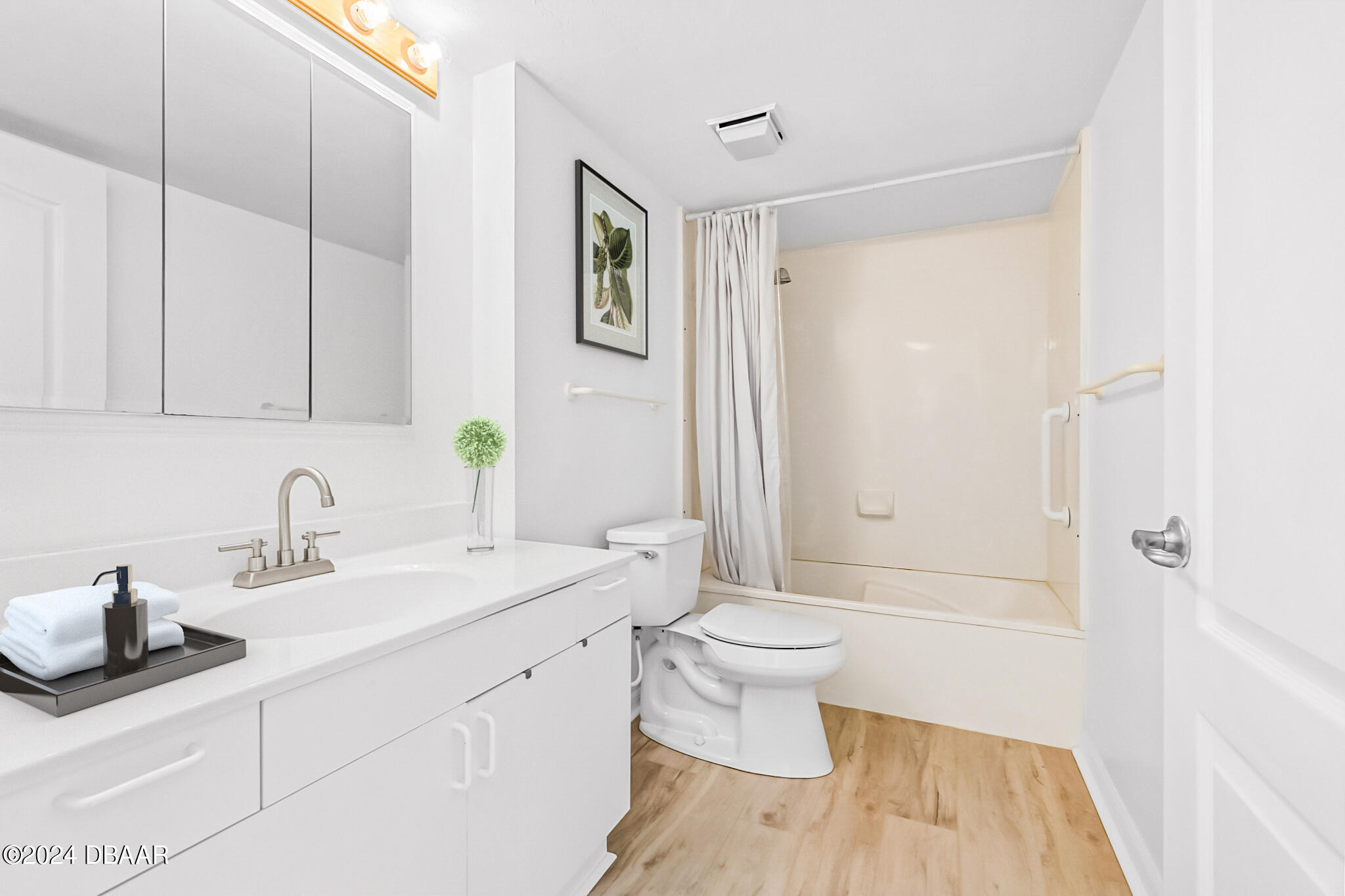 2937 S Atlantic Avenue Unit: 209