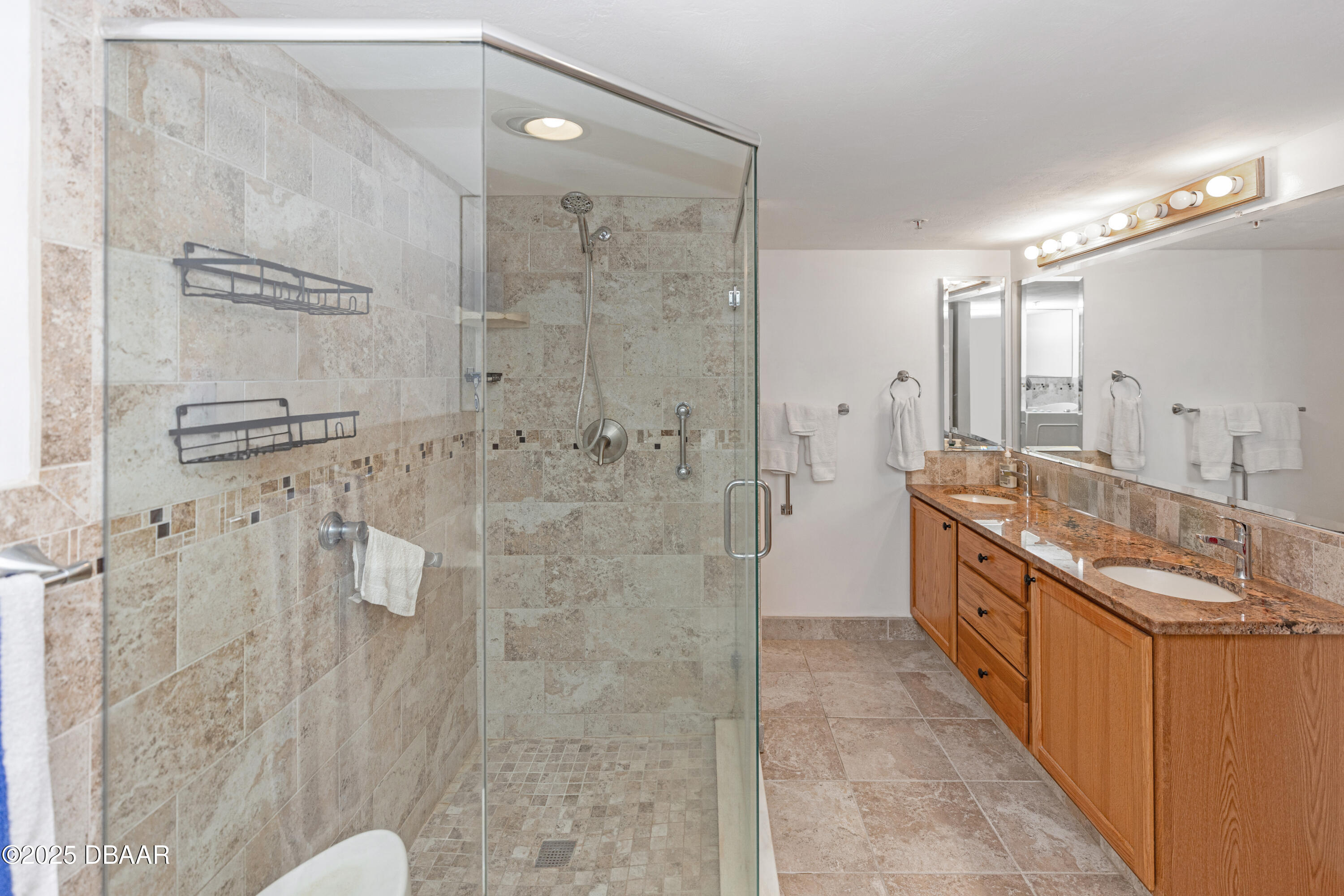 2937 S Atlantic Avenue Unit: 209