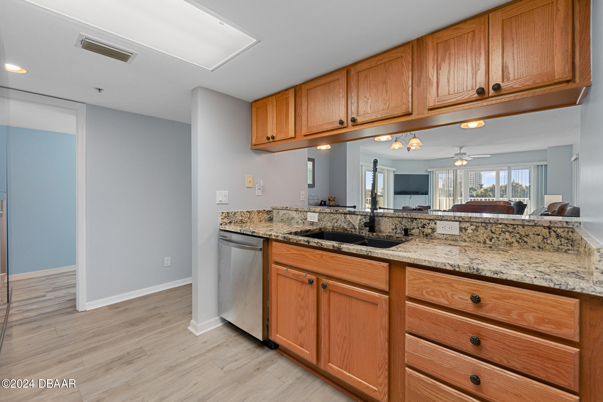 2937 S Atlantic Avenue Unit: 209