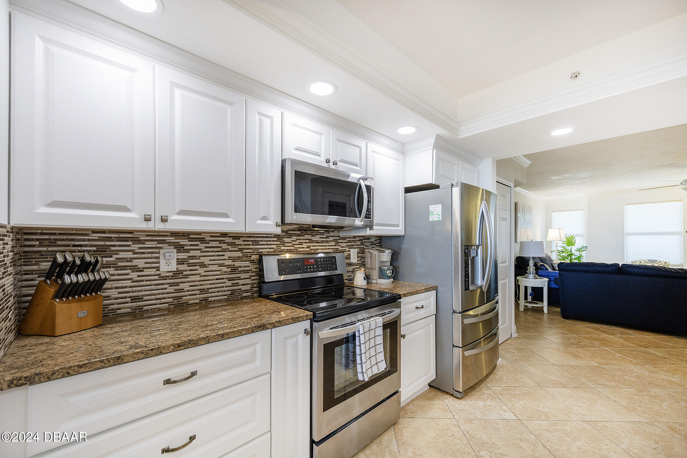 3311 S Atlantic Avenue, 802