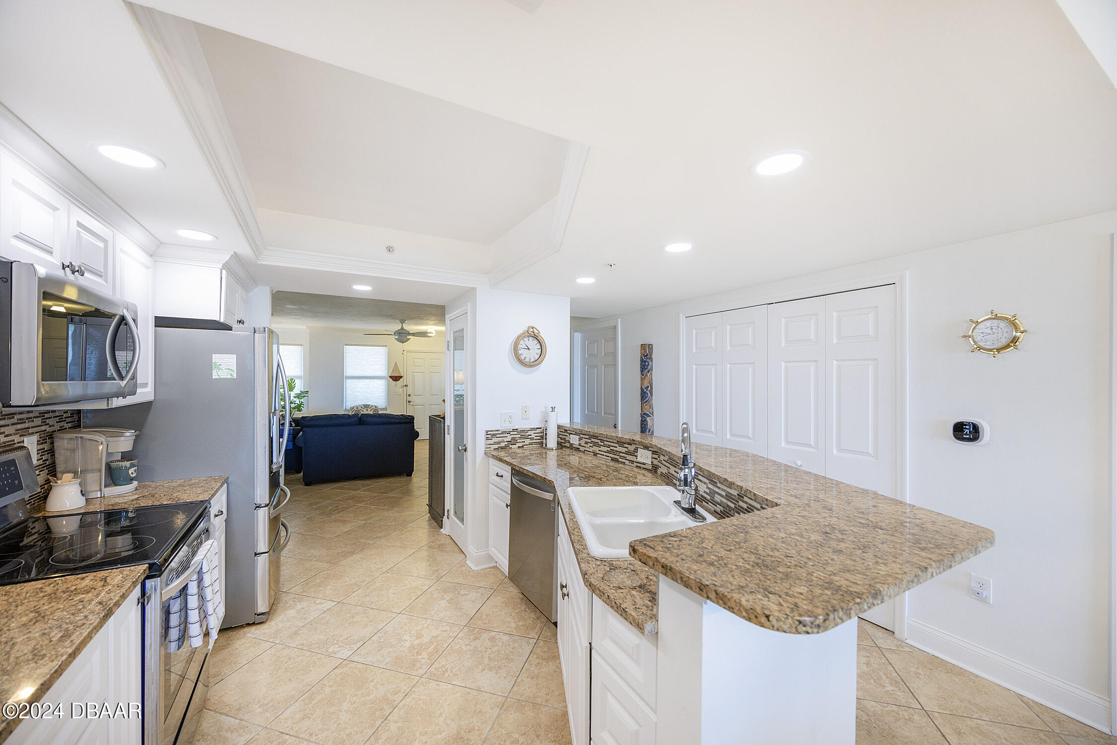 3311 S Atlantic Avenue, 802