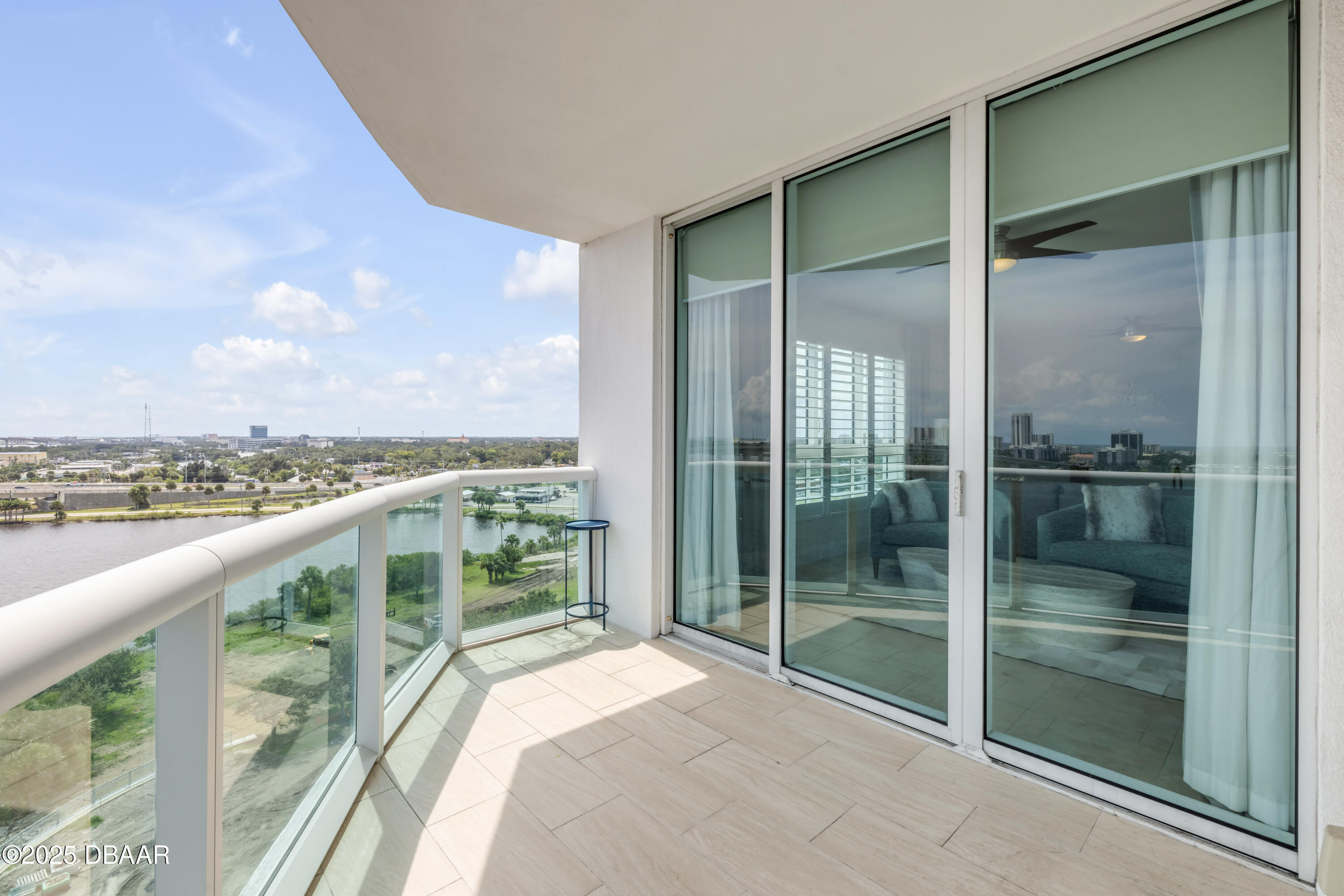 231 Riverside Drive Unit: 1001