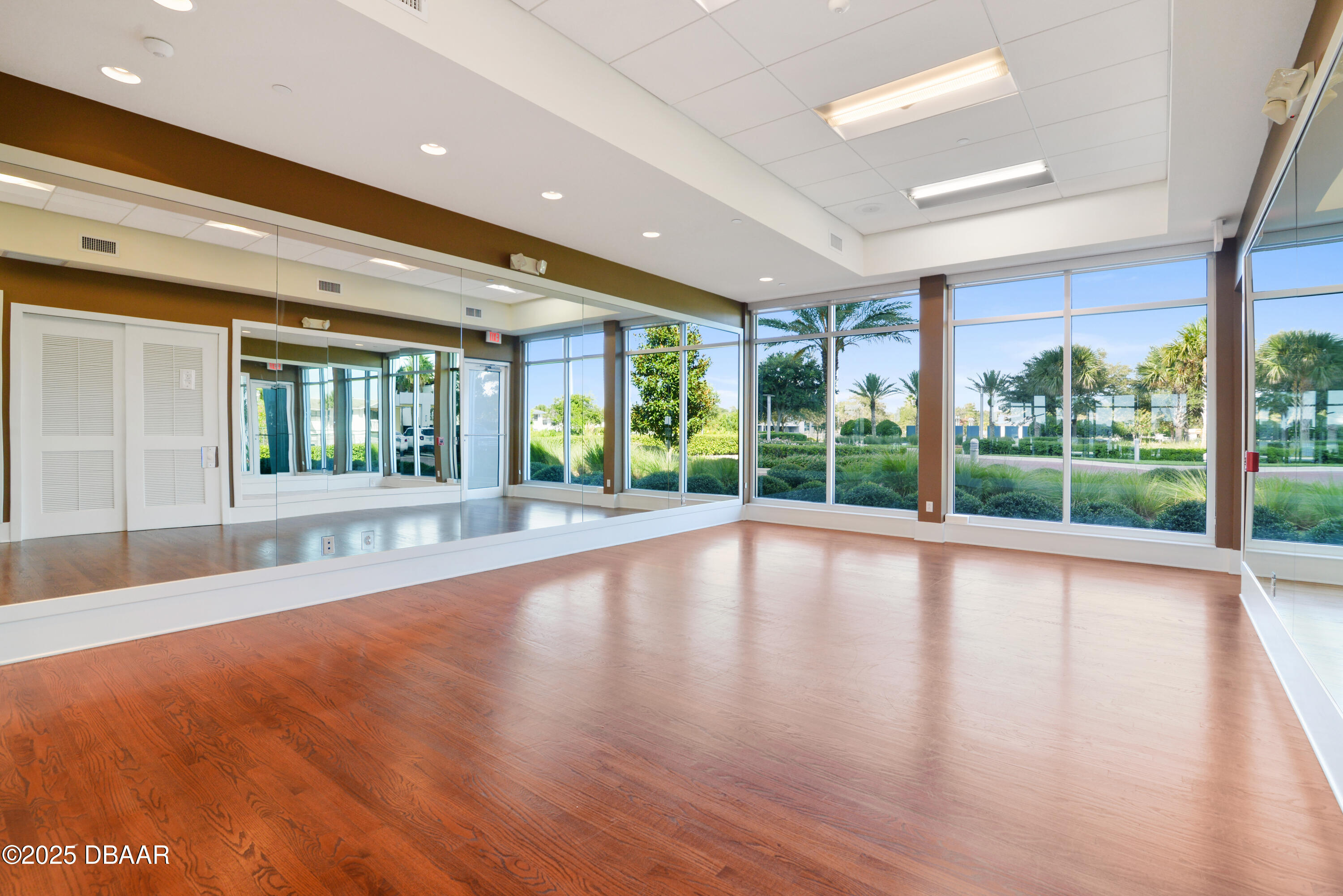 231 Riverside Drive Unit: 1001