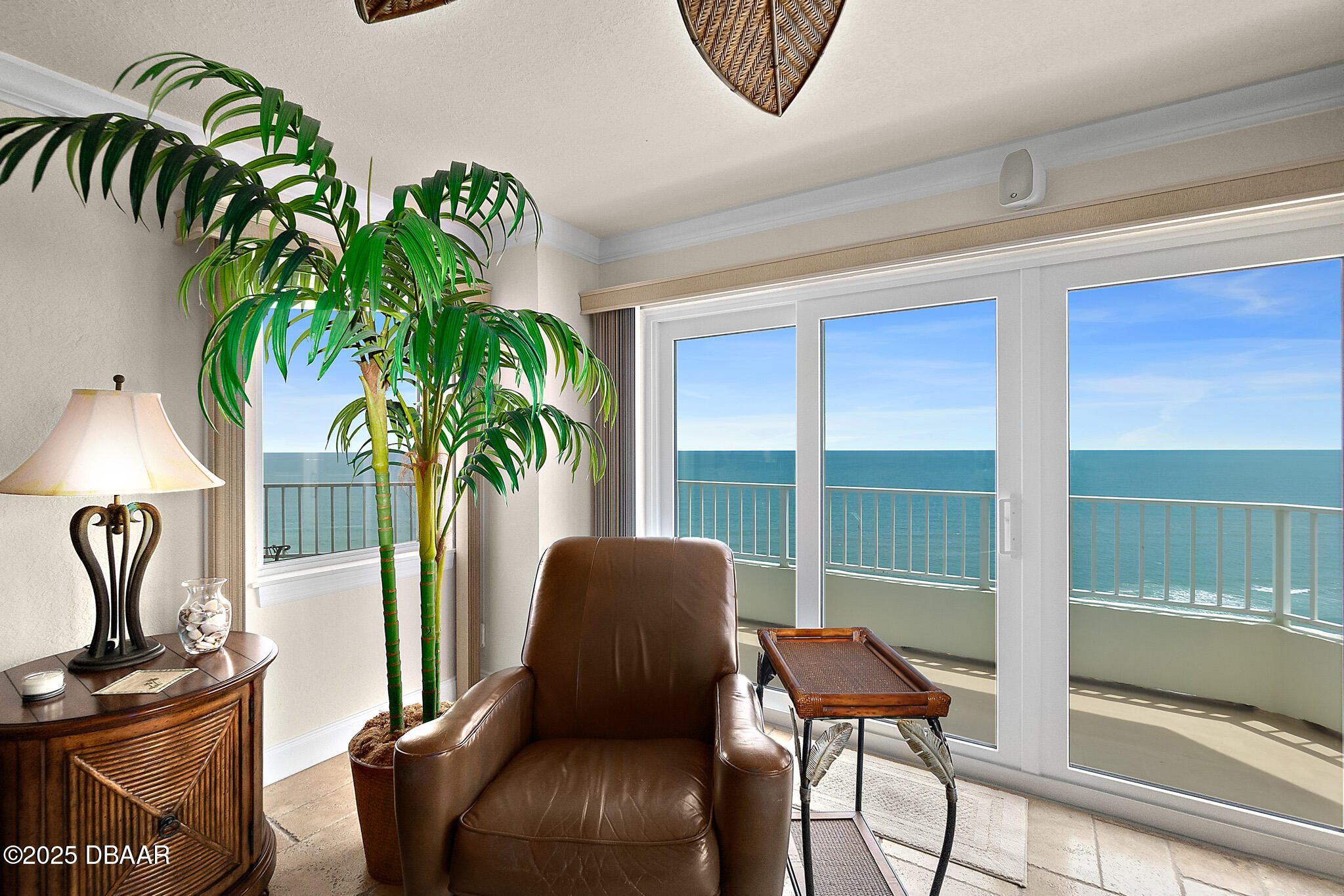 2937 S Atlantic Avenue Unit: 1907