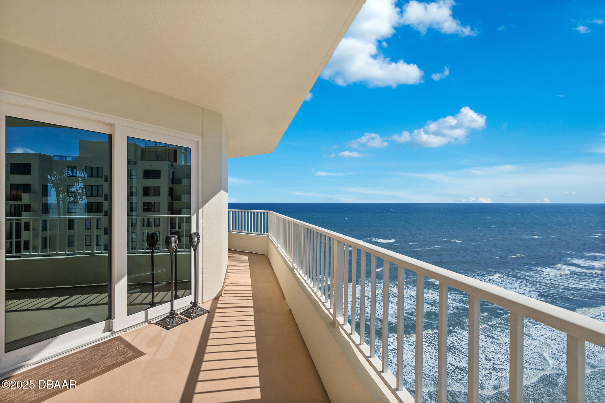 2937 S Atlantic Avenue Unit: 1907