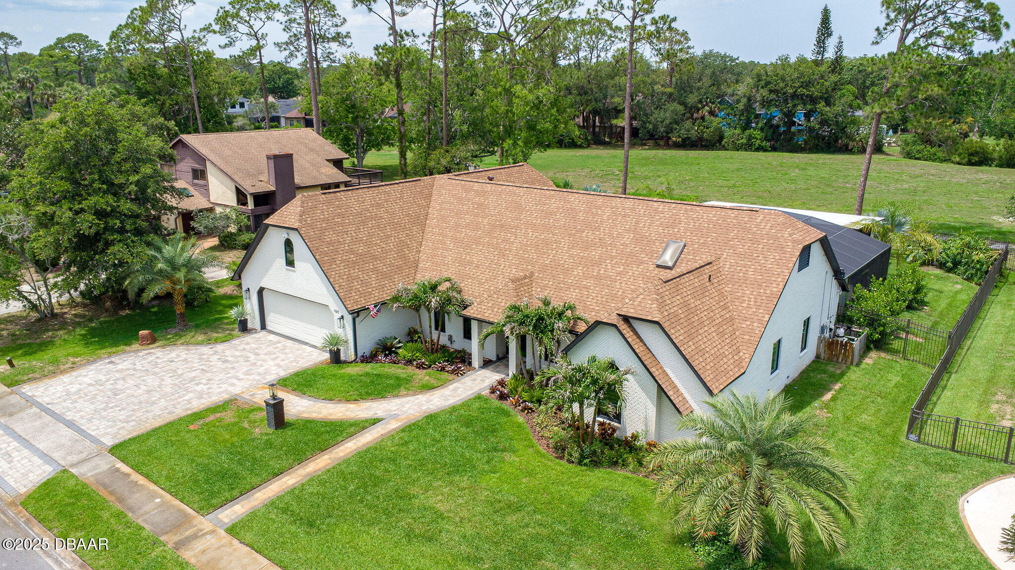 160 Point O Woods Drive
