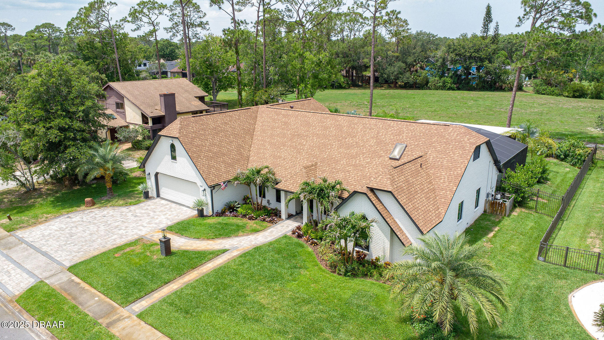 160 Point O Woods Drive