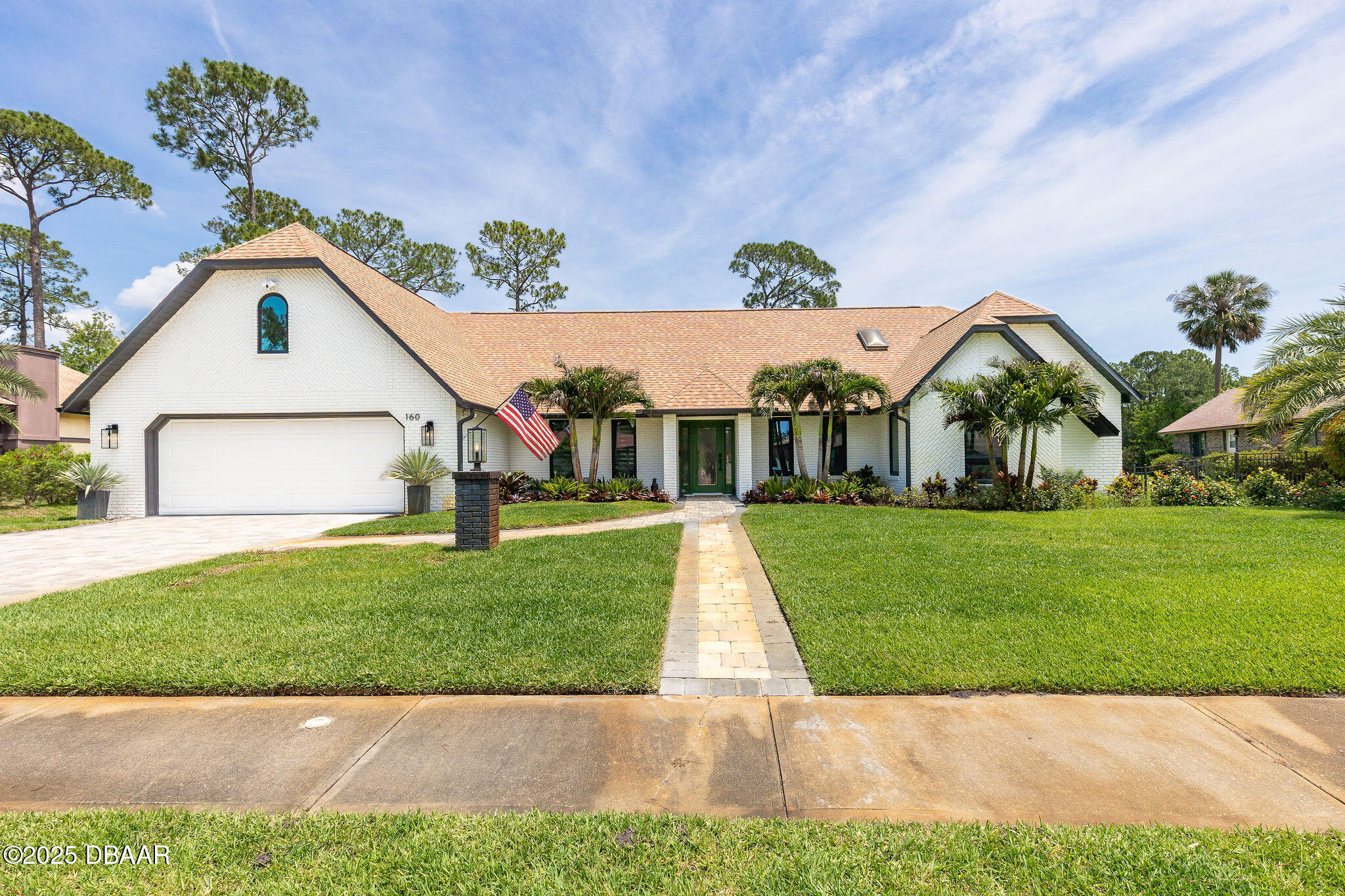 160 Point O Woods Drive