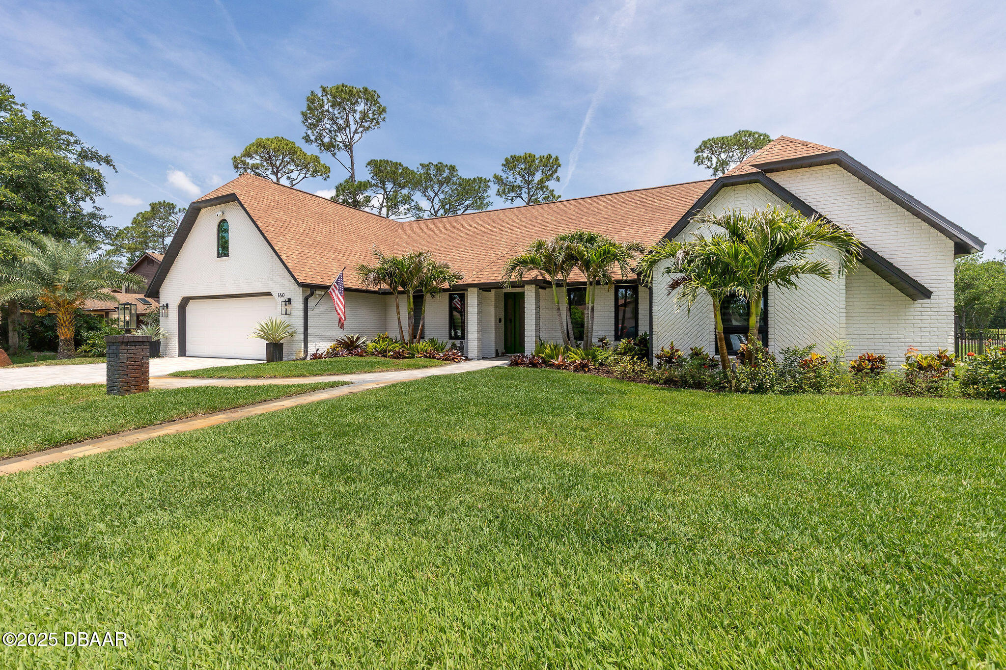 160 Point O Woods Drive