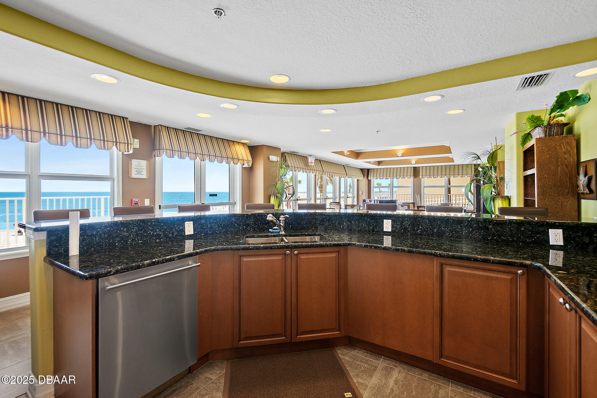 3343 S Atlantic Avenue Unit: 601