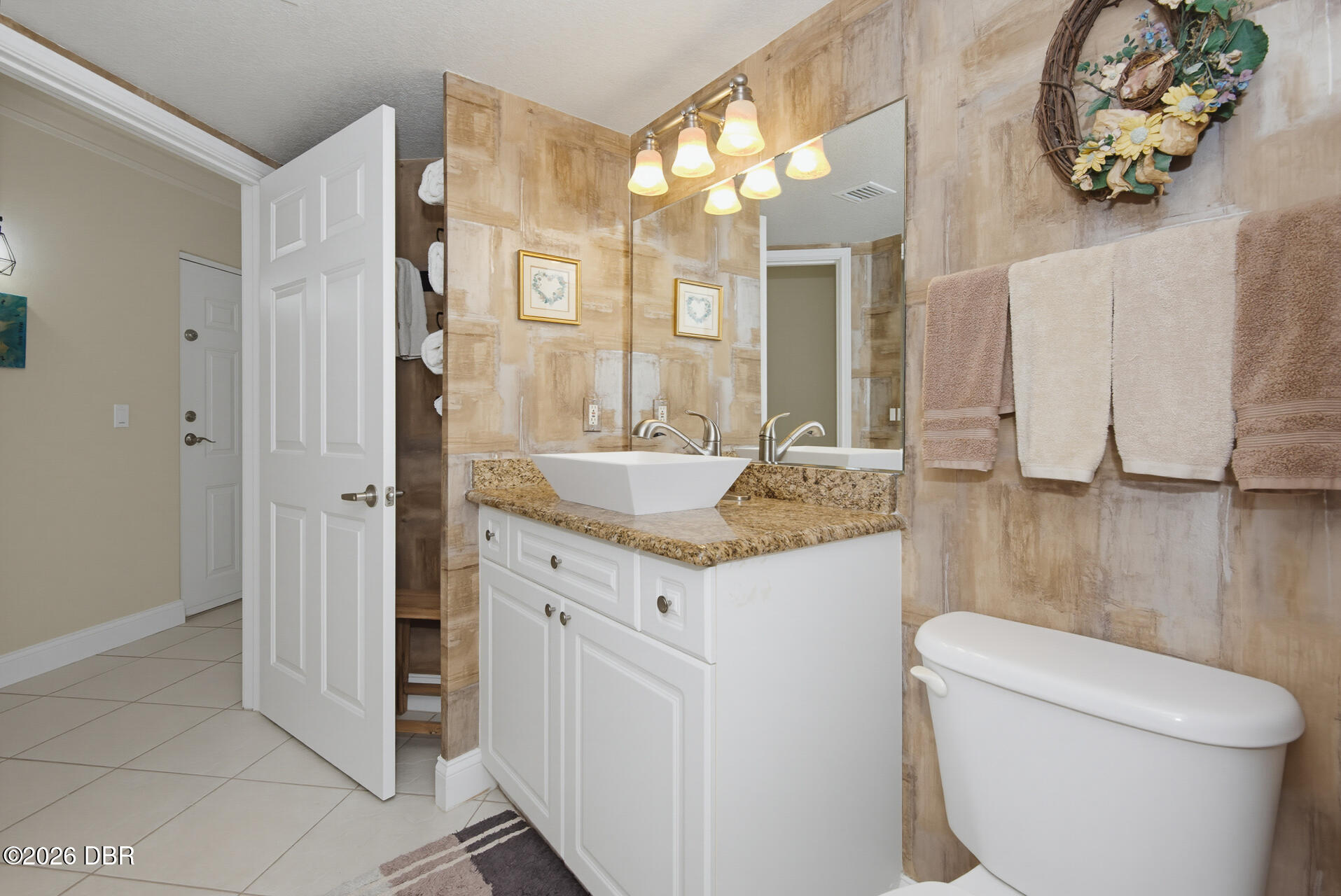 3145 S Atlantic Avenue Unit: 504