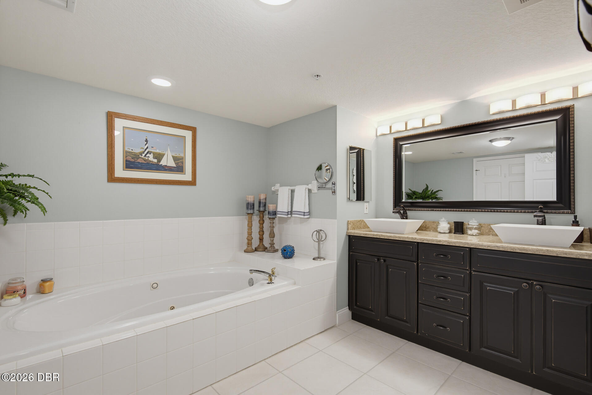 3145 S Atlantic Avenue Unit: 504