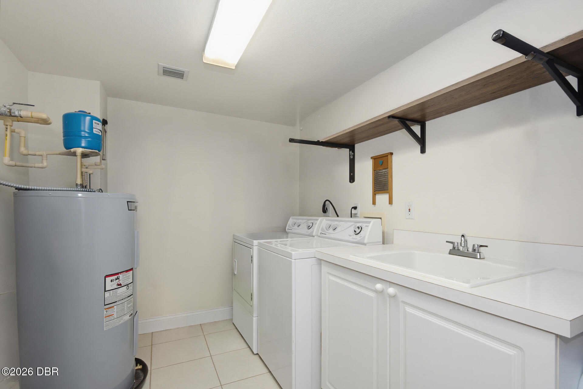 3145 S Atlantic Avenue Unit: 504