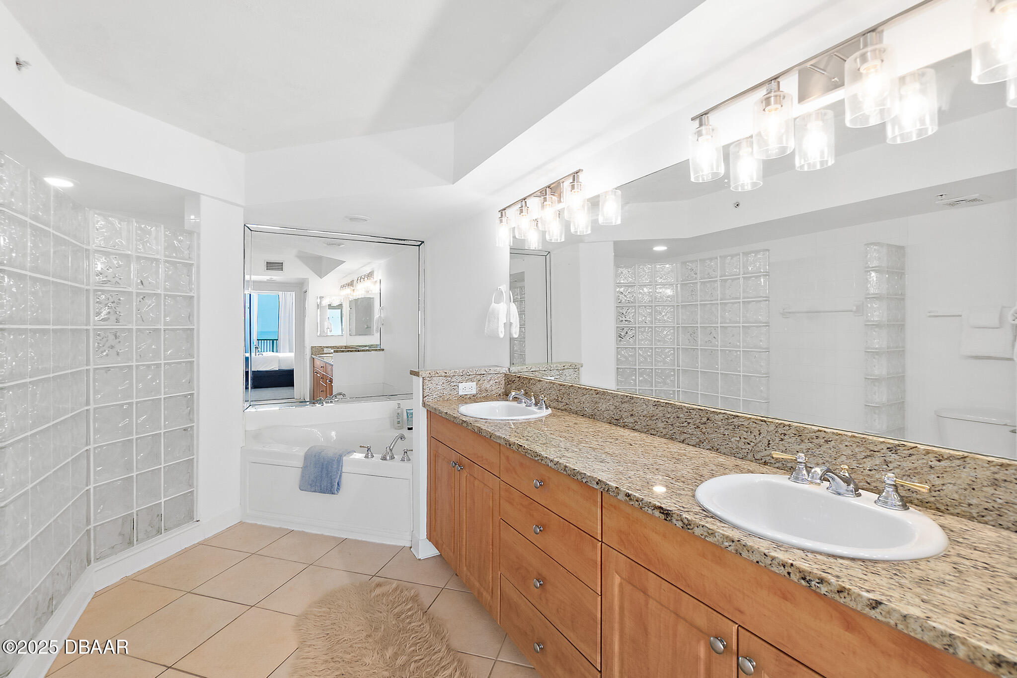 3315 S Atlantic Avenue Unit: 408