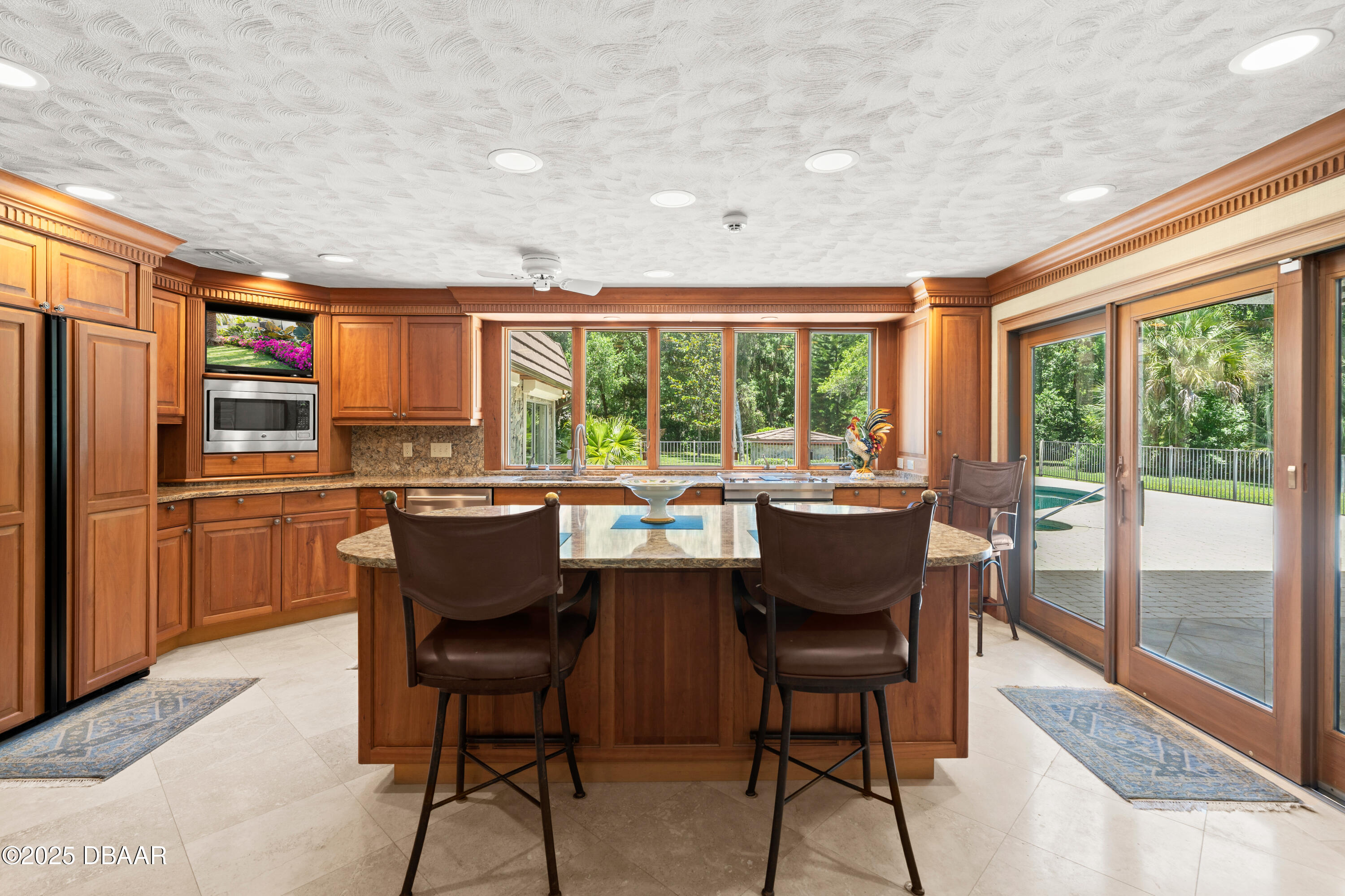 1010 Big Tree Road