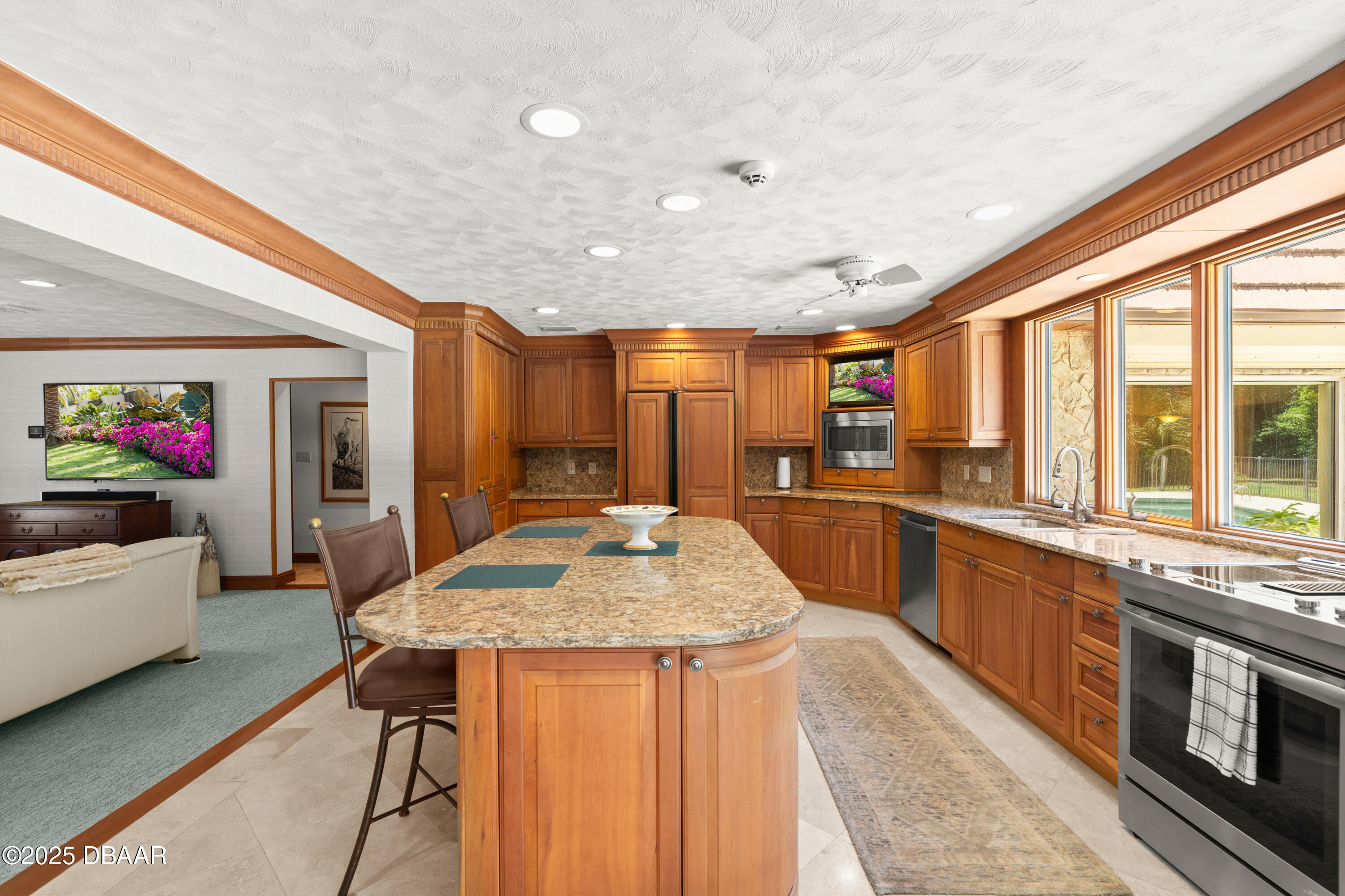 1010 Big Tree Road