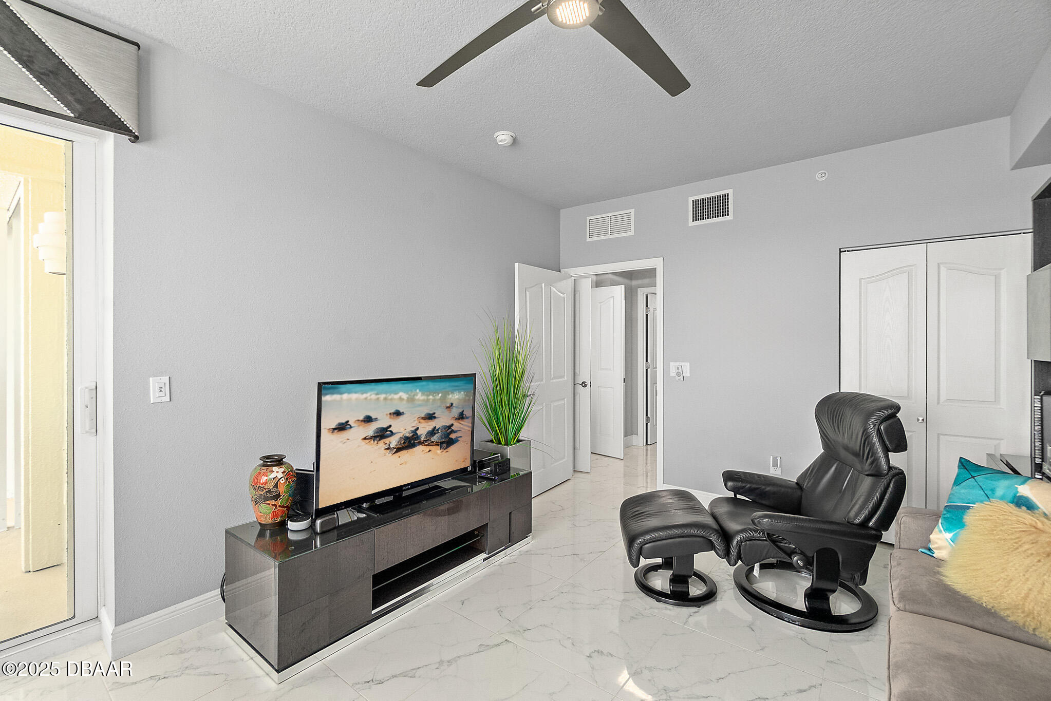 2300 N Atlantic Avenue Unit: 1402