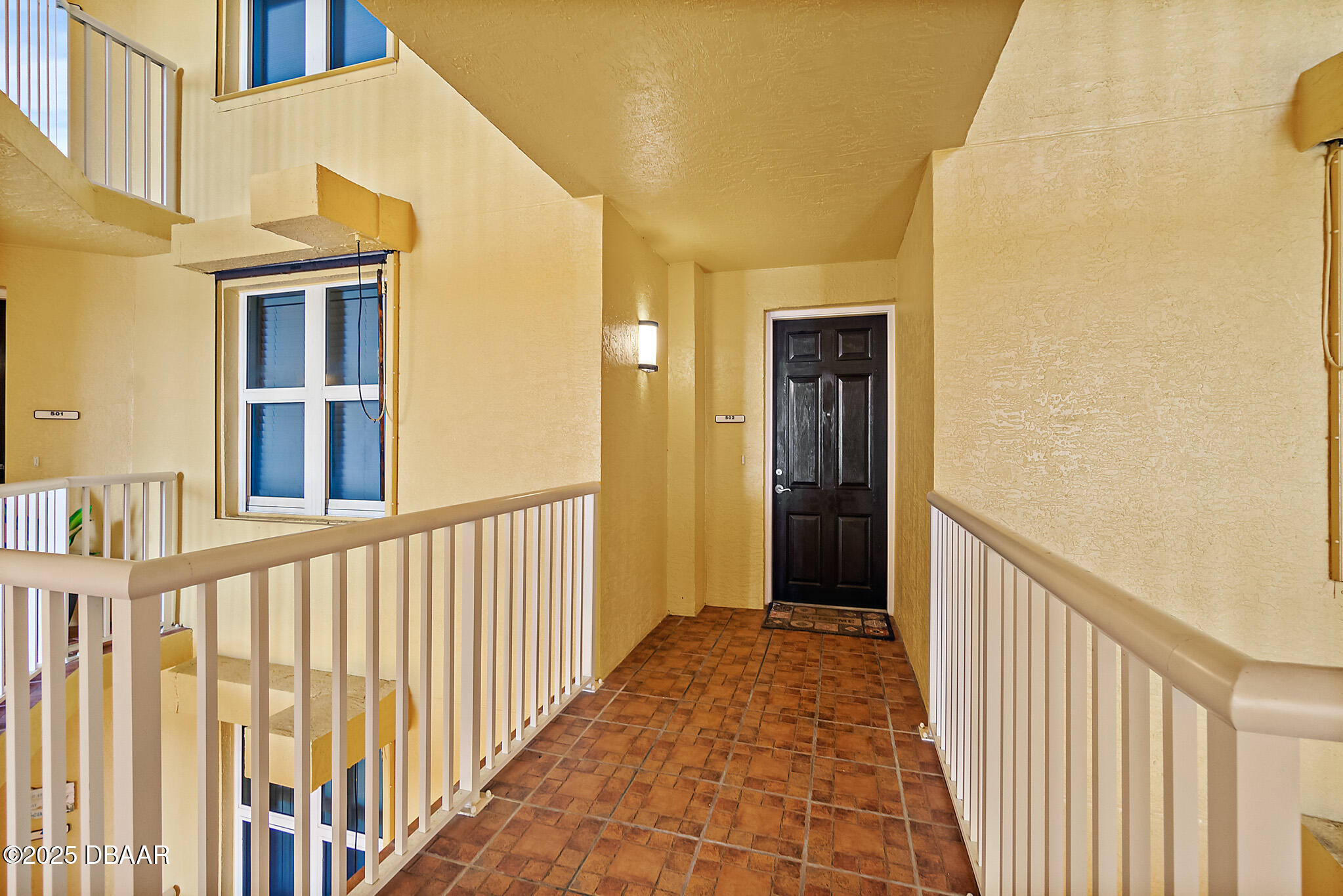 2901 S Atlantic Avenue, 502