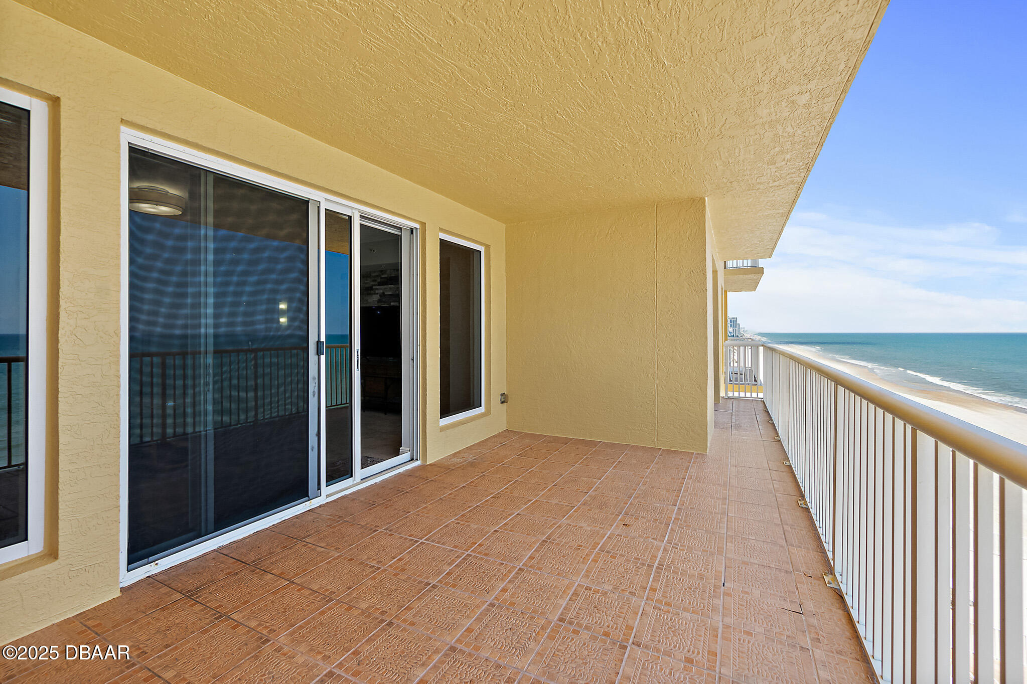 2901 S Atlantic Avenue, 502