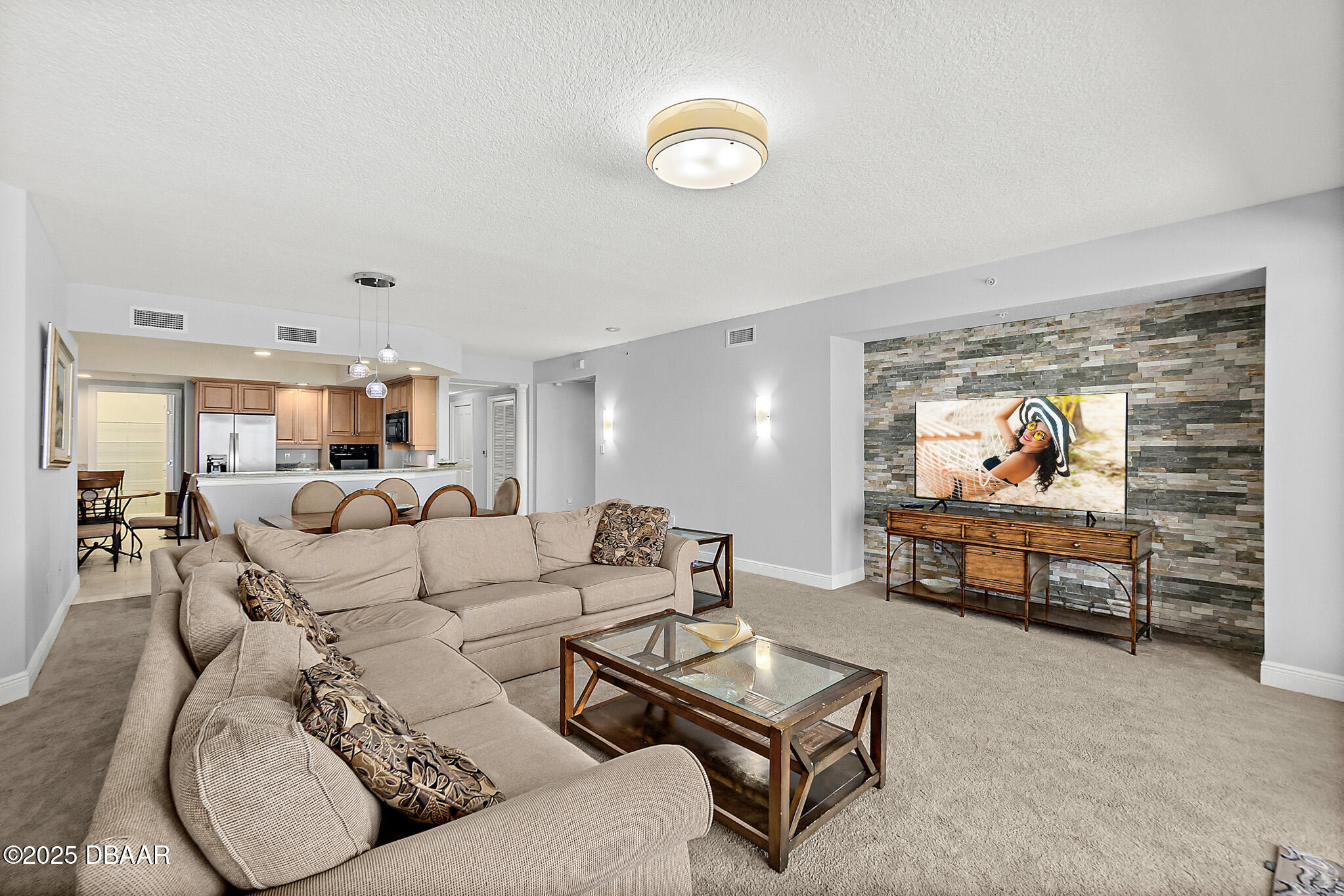 2901 S Atlantic Avenue, 502