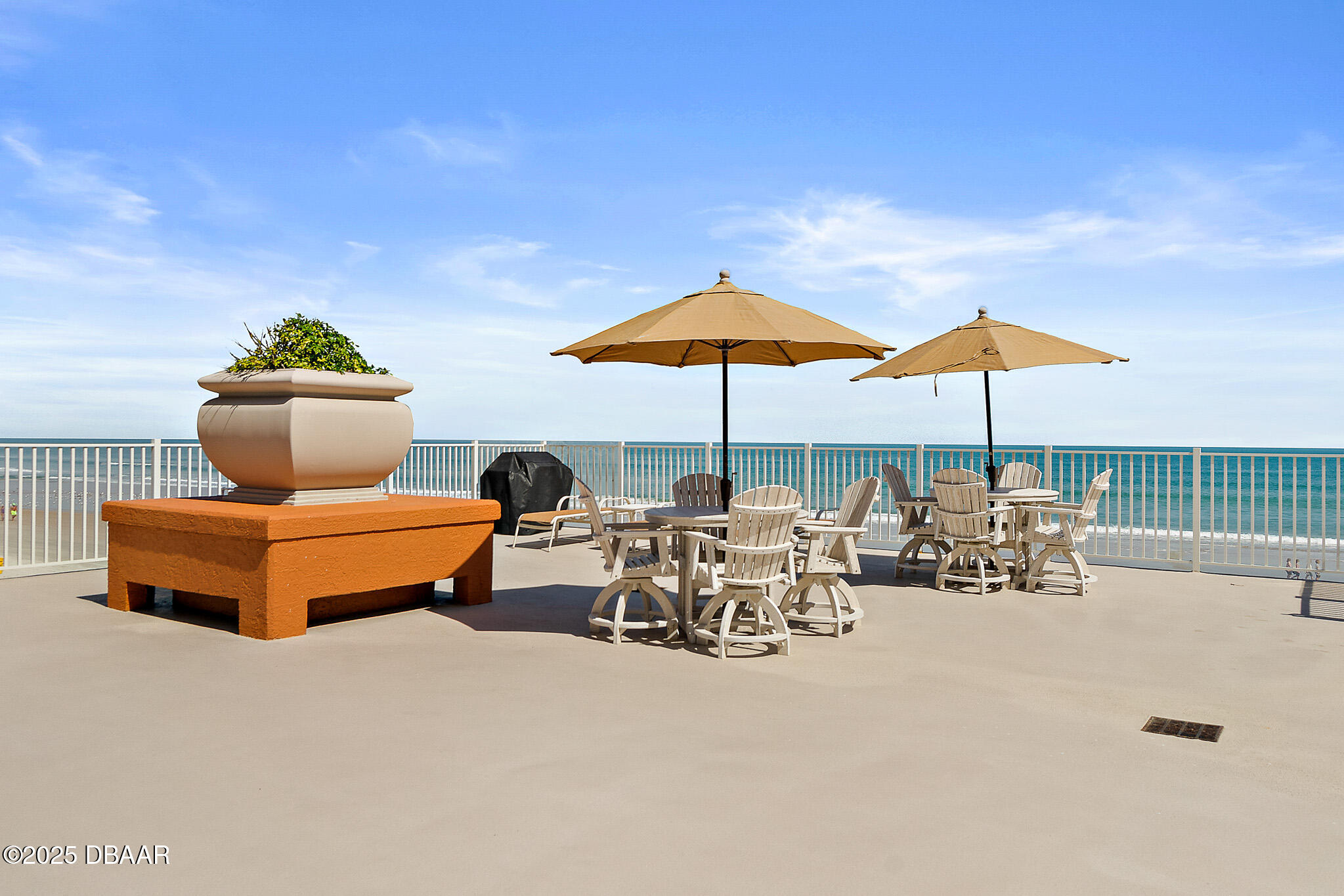 2901 S Atlantic Avenue, 502