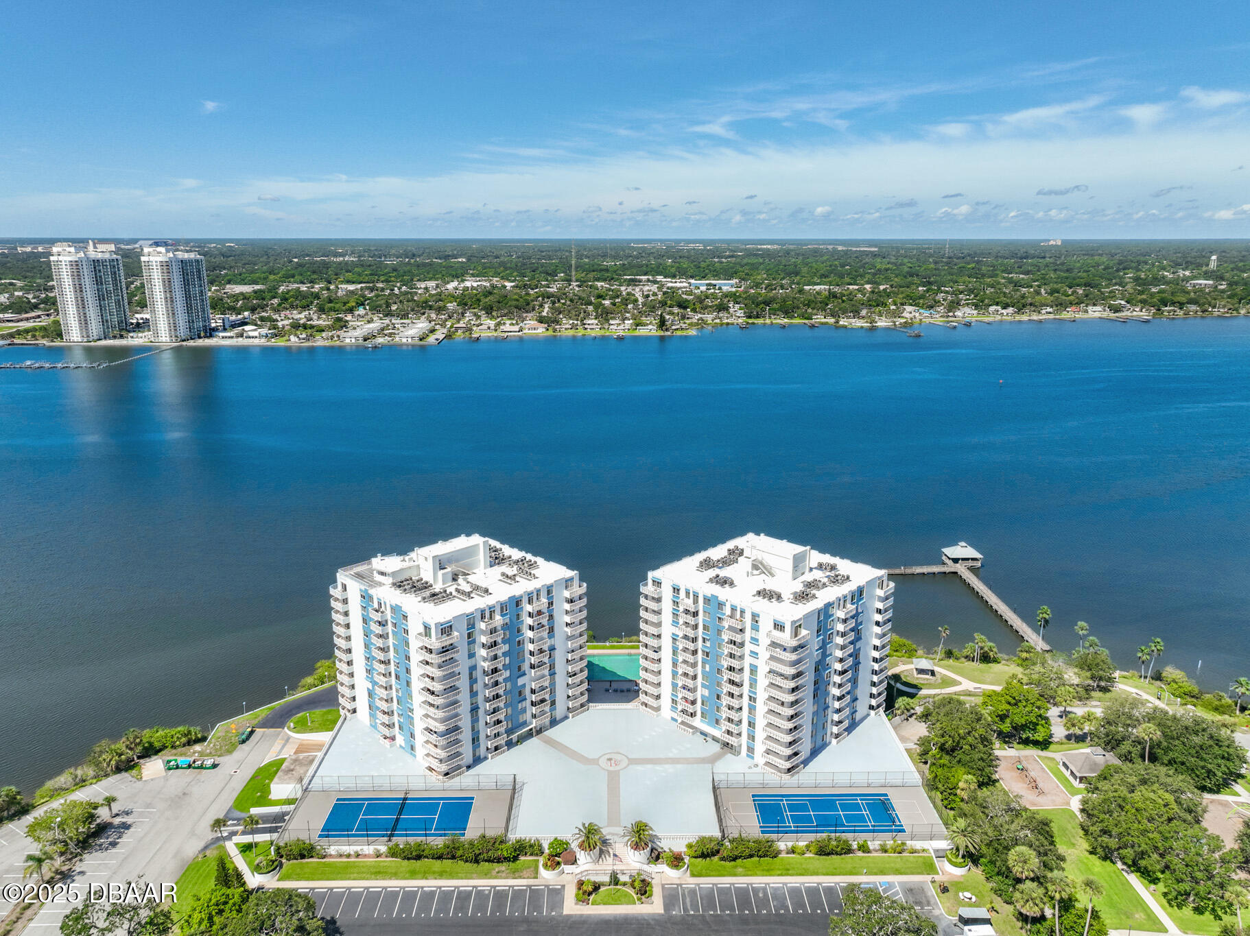 925 N Halifax Avenue Unit: 102