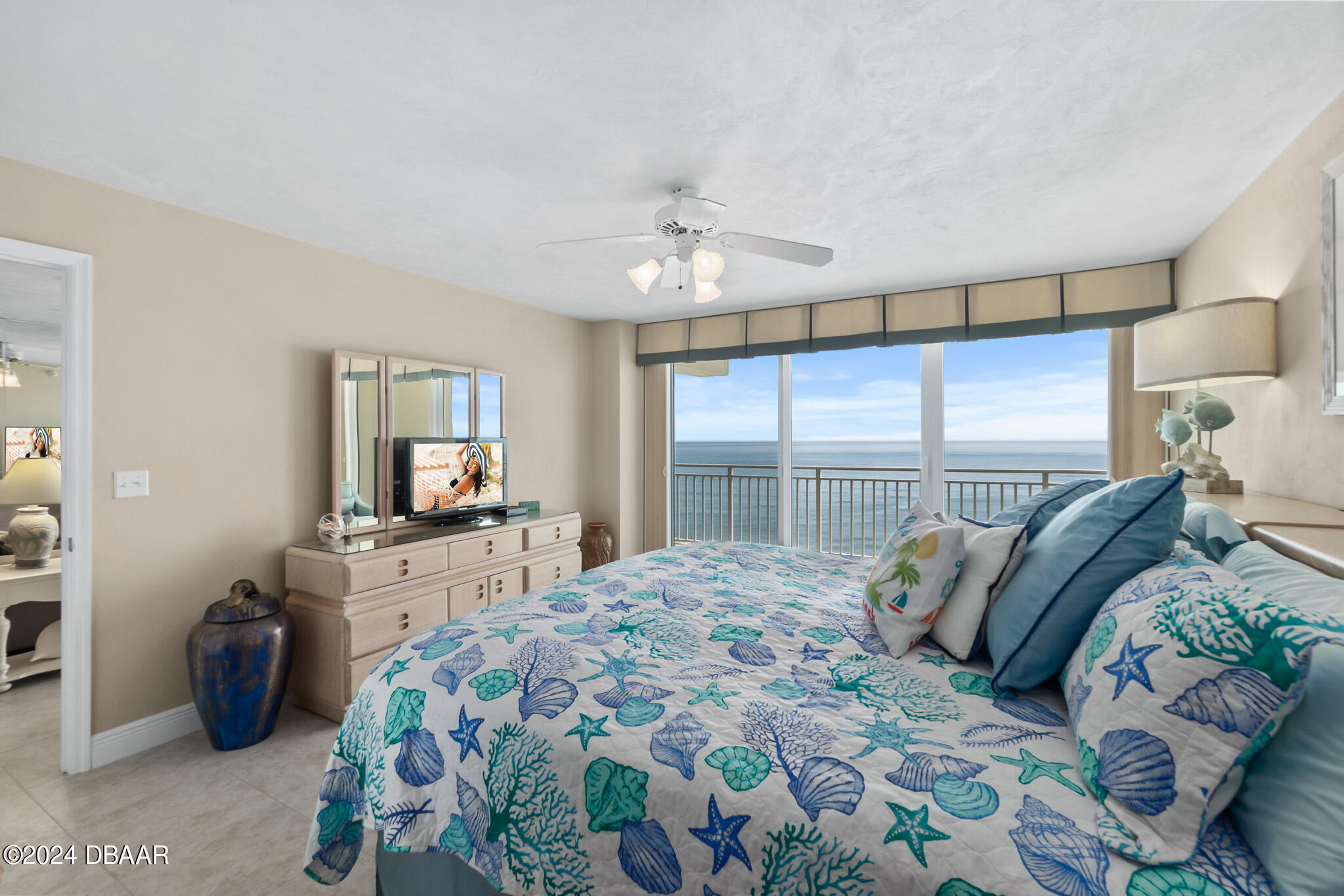 2545 S Atlantic Avenue, 1005