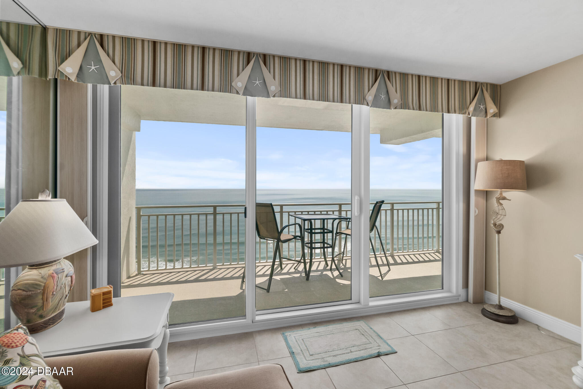 2545 S Atlantic Avenue, 1005