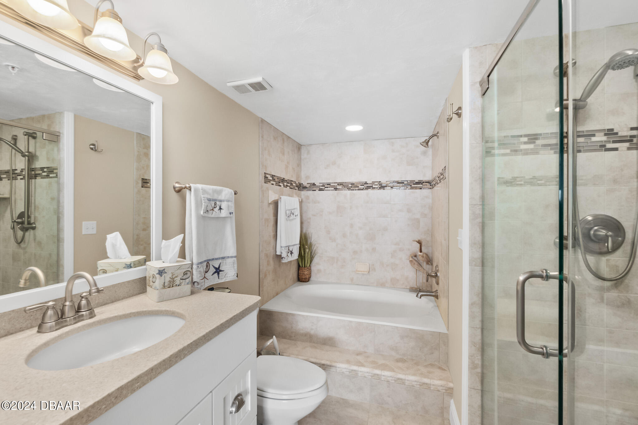 2545 S Atlantic Avenue, 1005