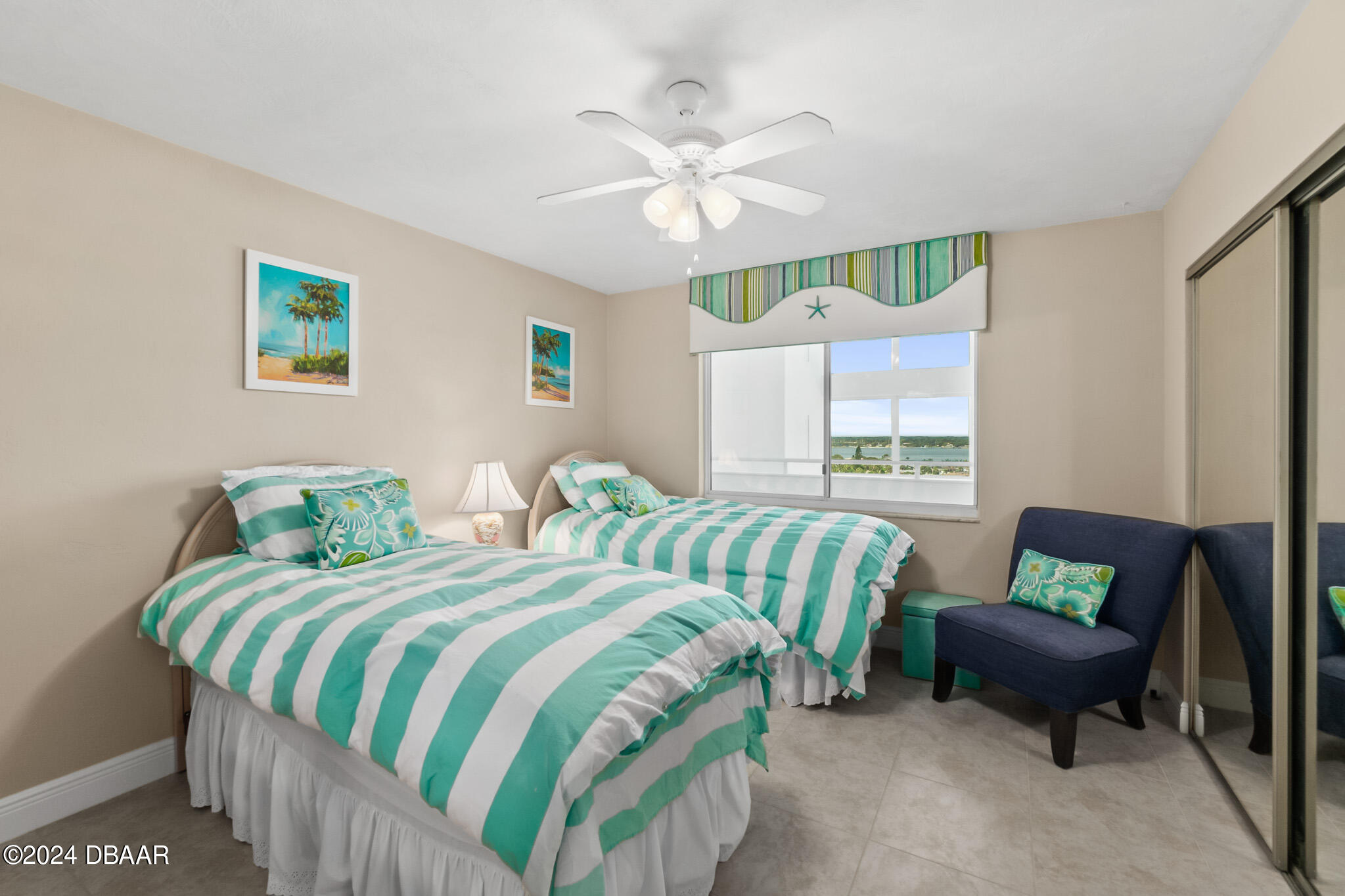 2545 S Atlantic Avenue, 1005