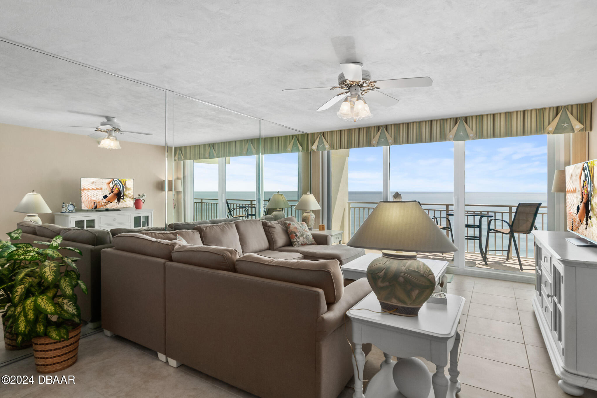2545 S Atlantic Avenue, 1005