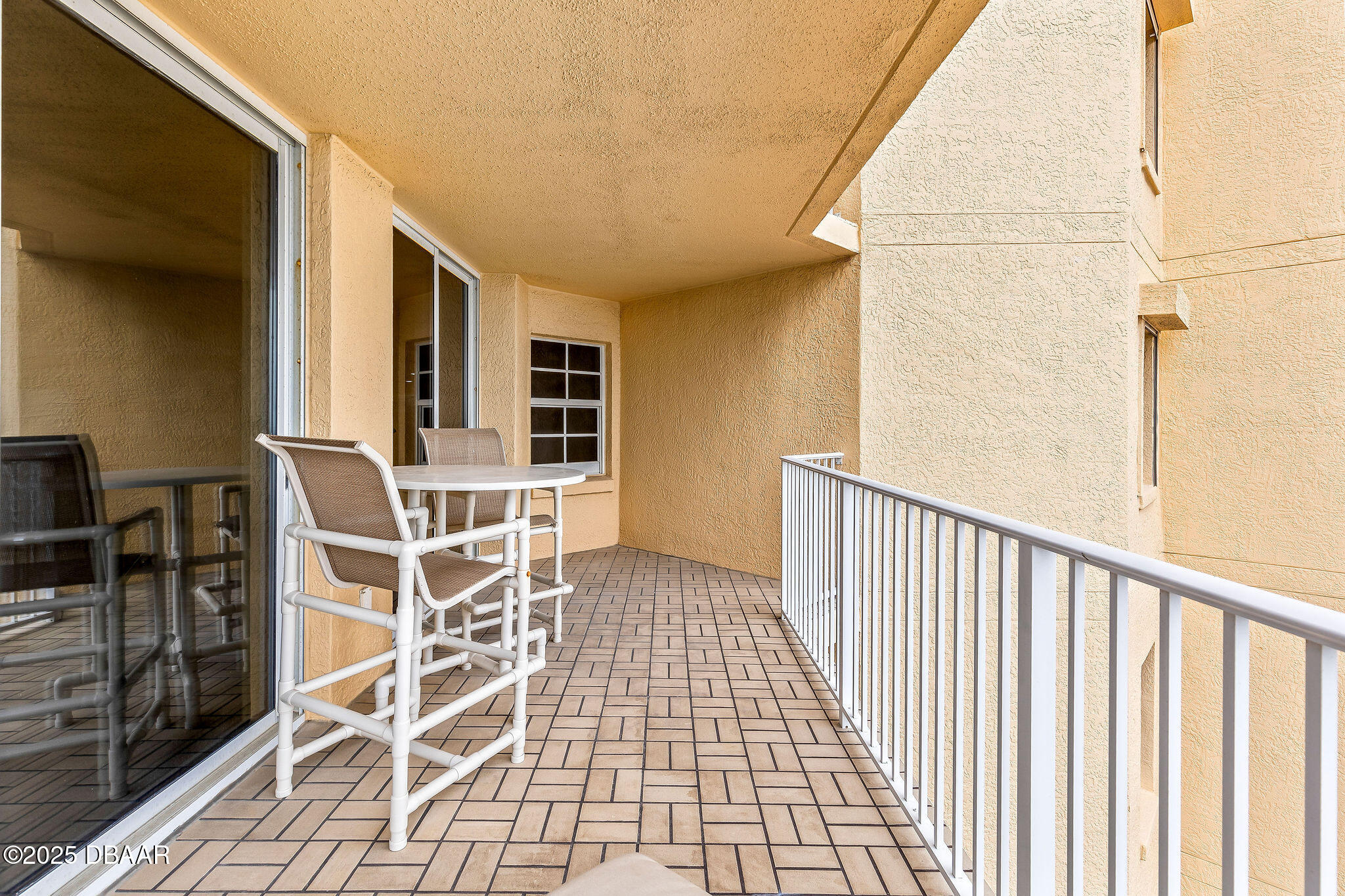 3145 S Atlantic Avenue Unit: 405