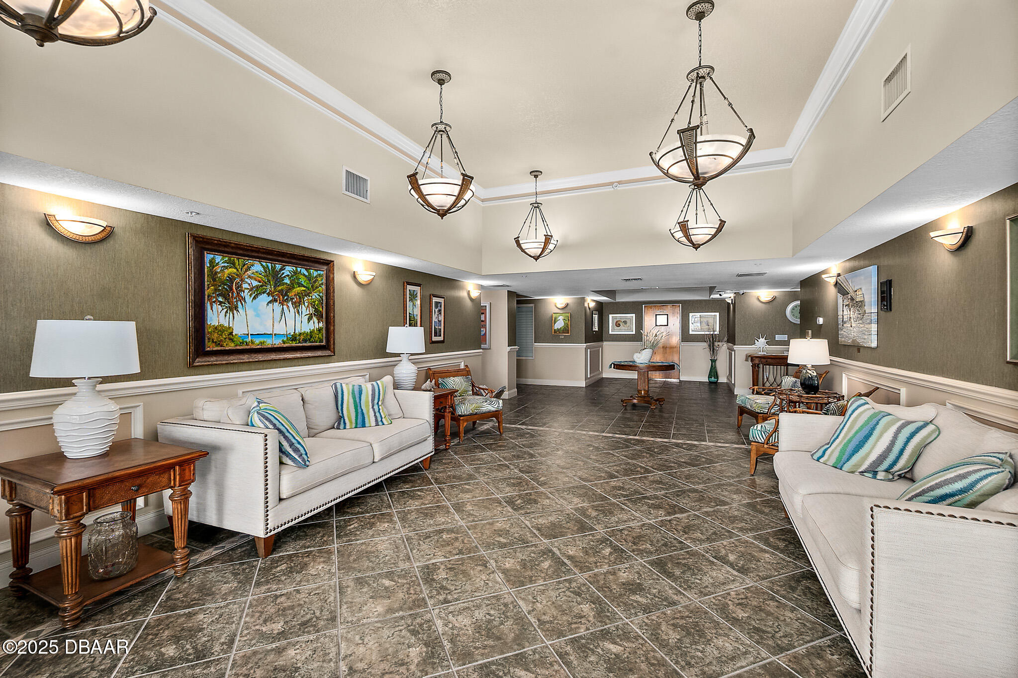 3145 S Atlantic Avenue Unit: 405