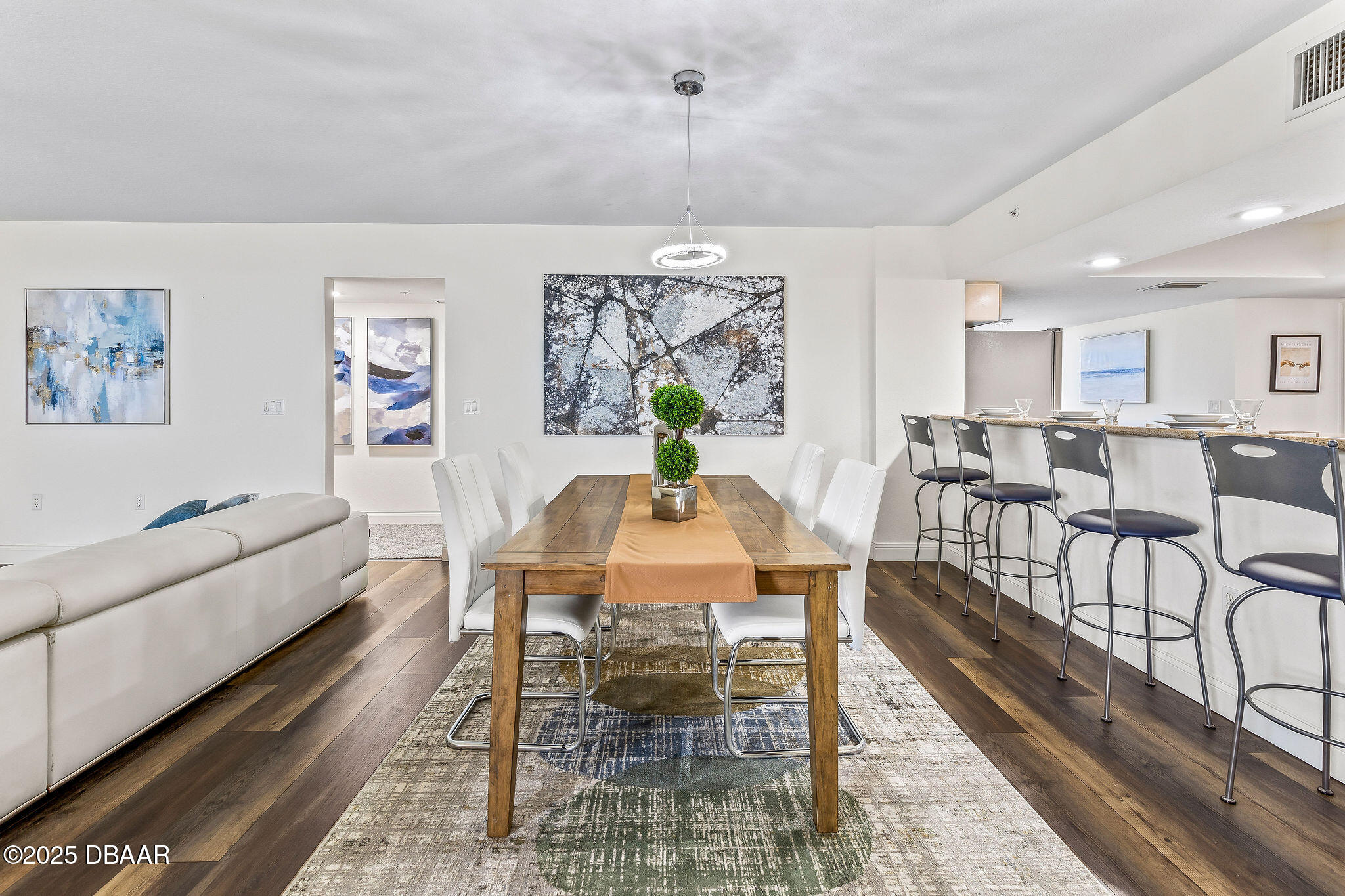 3145 S Atlantic Avenue Unit: 405