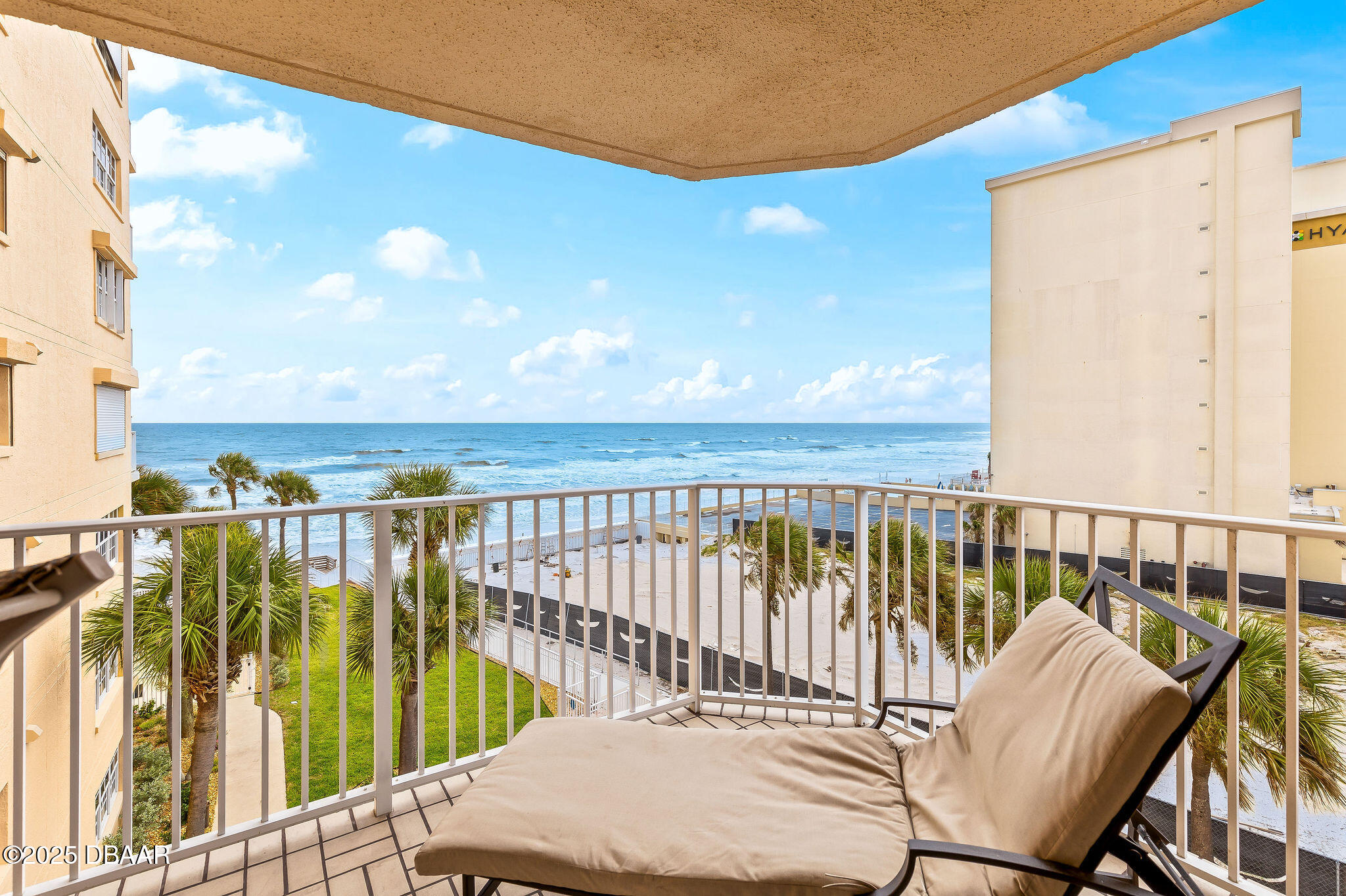 3145 S Atlantic Avenue Unit: 405