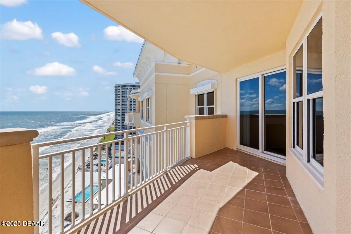 2515 S Atlantic Avenue, 1107