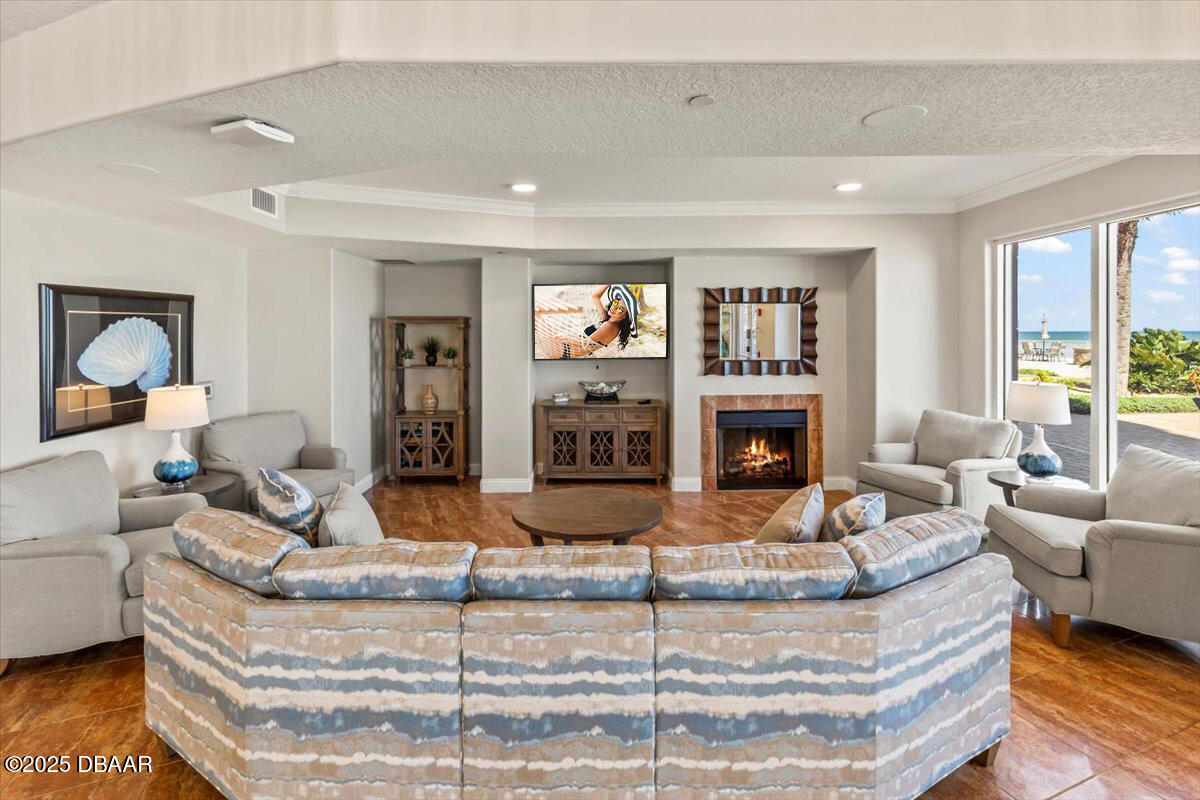 2515 S Atlantic Avenue, 1107