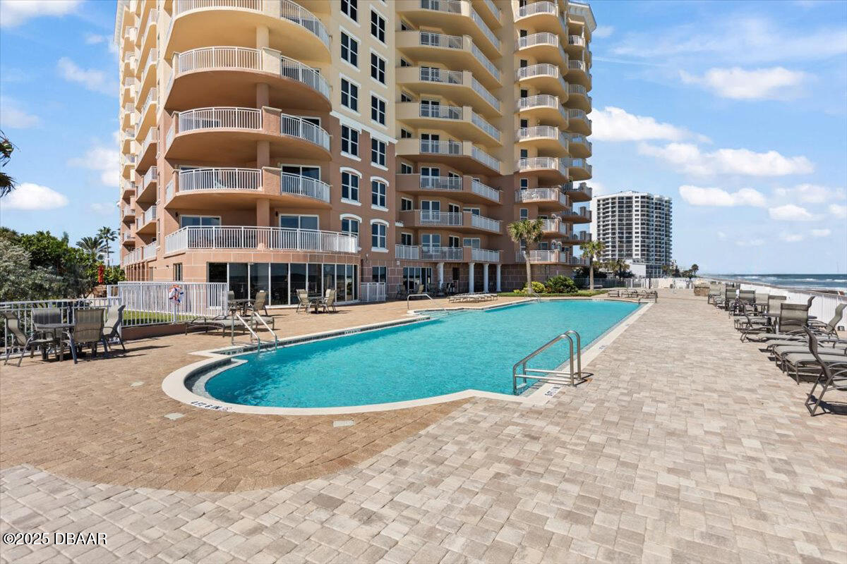 2515 S Atlantic Avenue, 1107