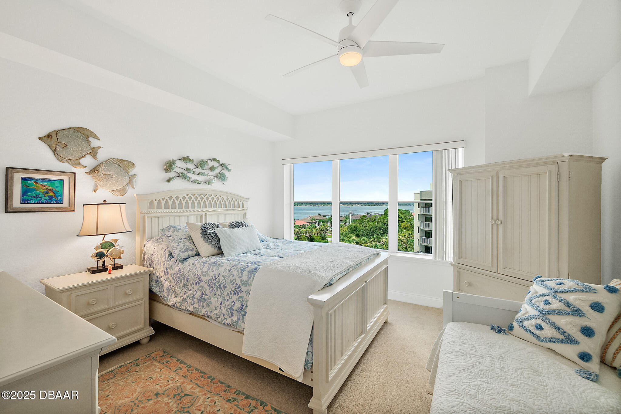 2 Oceans West Boulevard Unit: 606