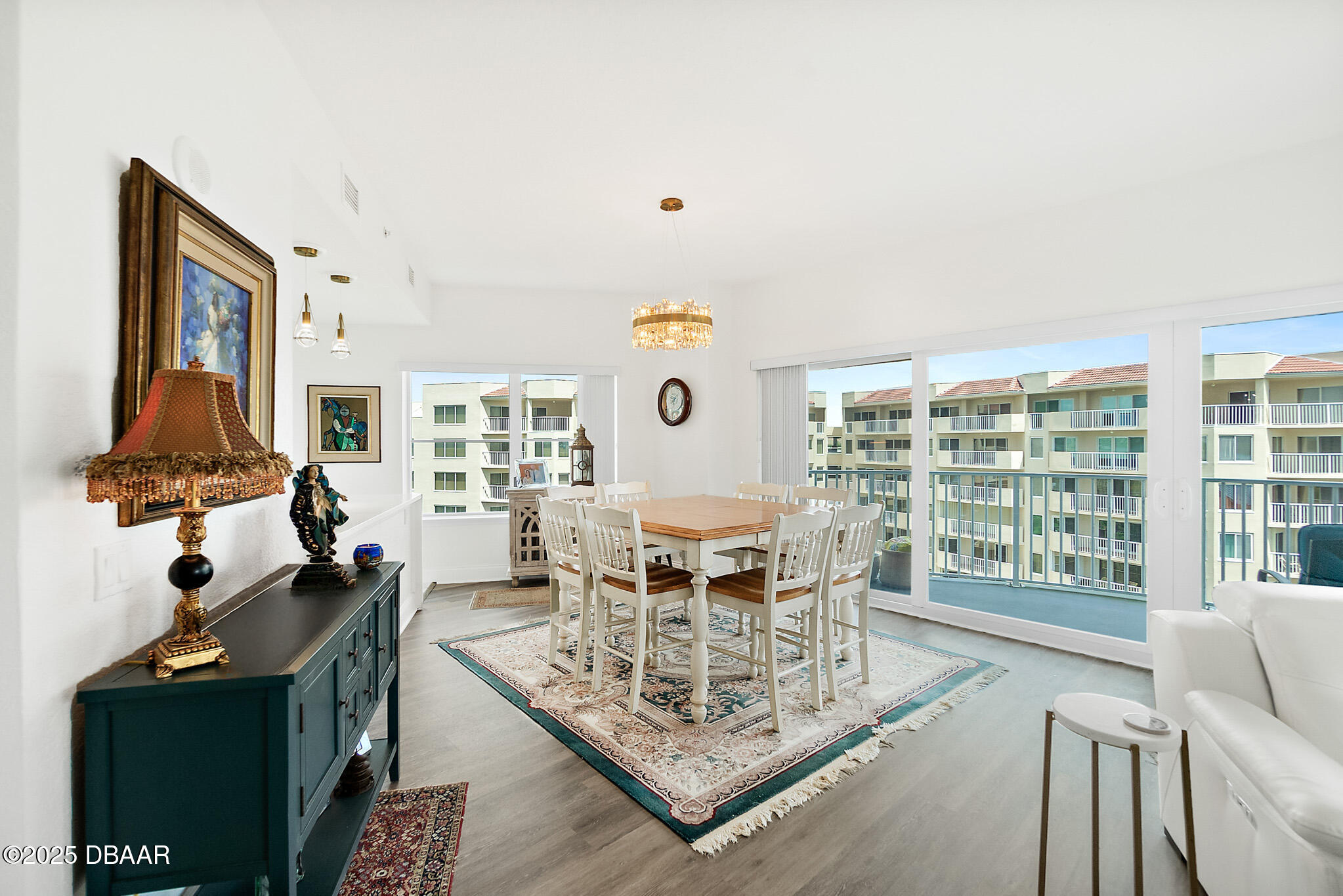 2 Oceans West Boulevard Unit: 606