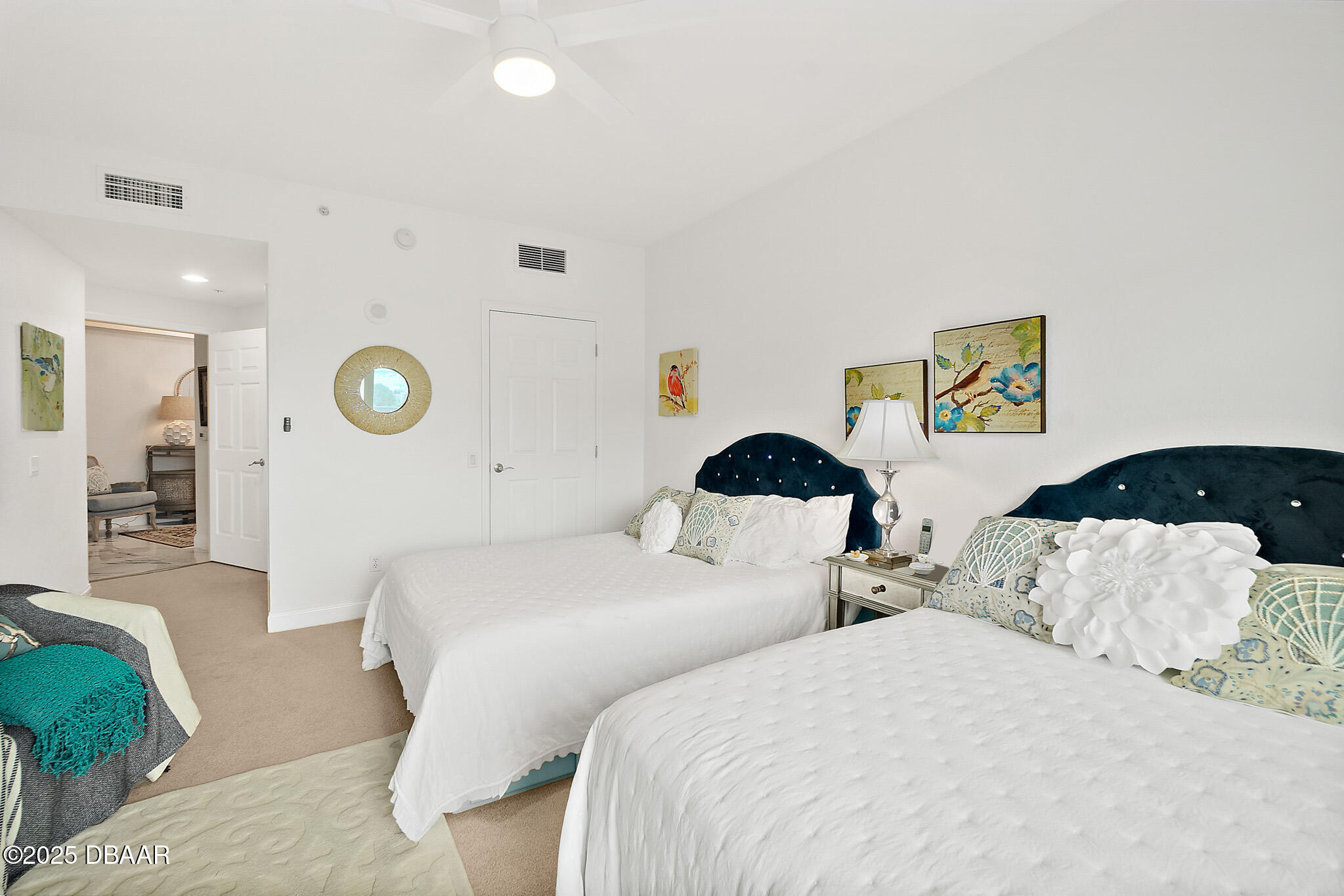 2 Oceans West Boulevard Unit: 606