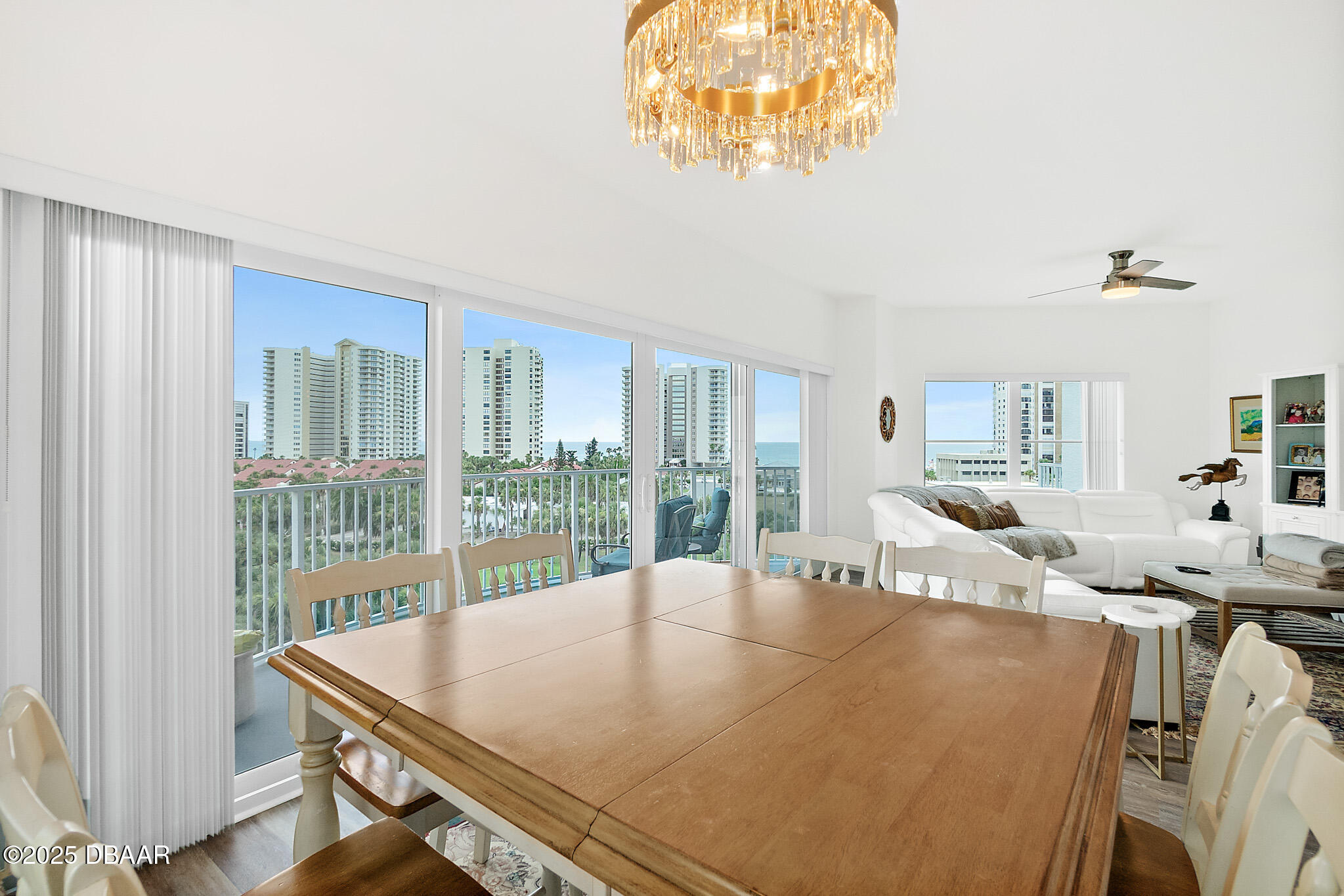 2 Oceans West Boulevard Unit: 606