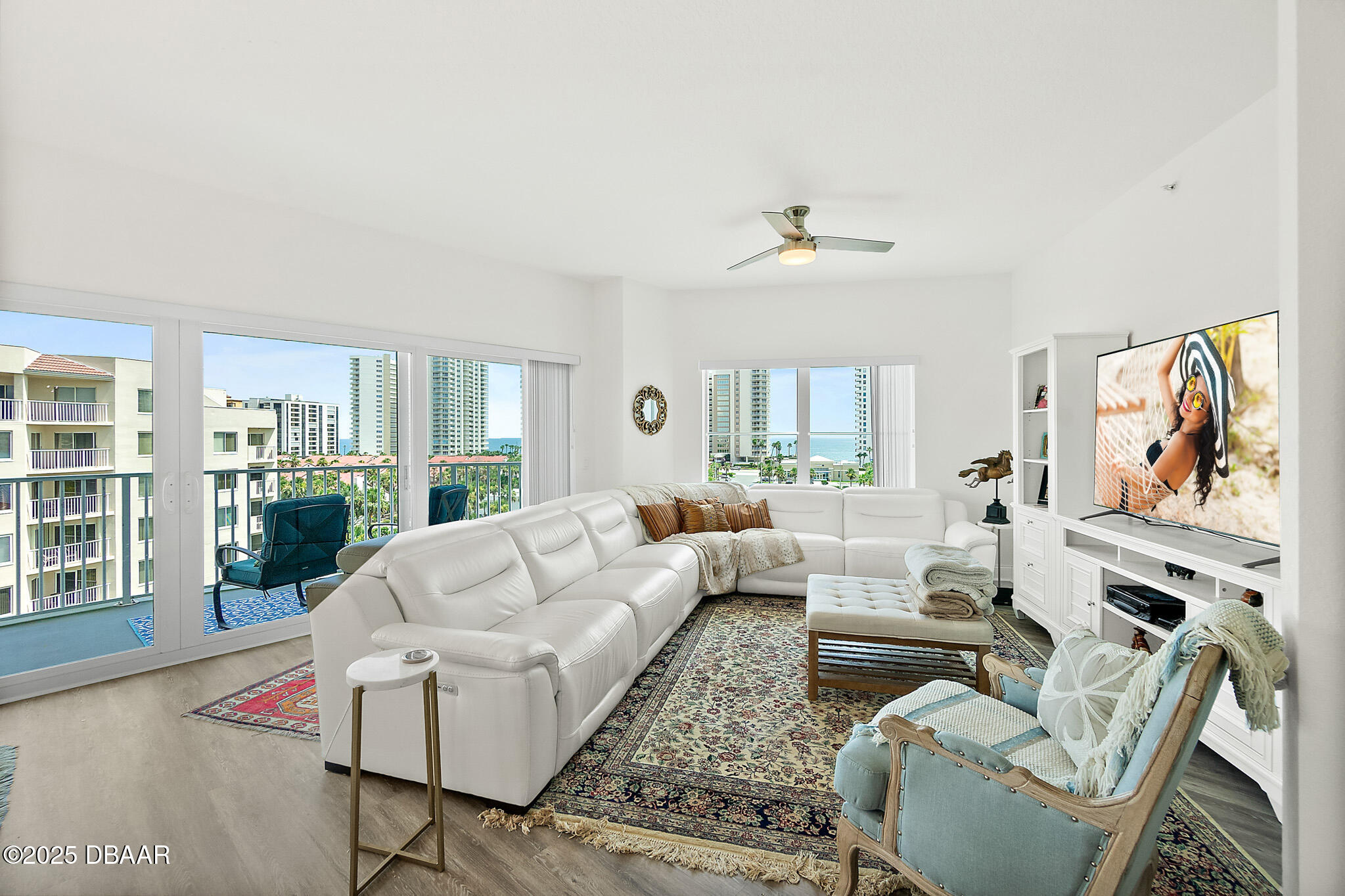 2 Oceans West Boulevard Unit: 606