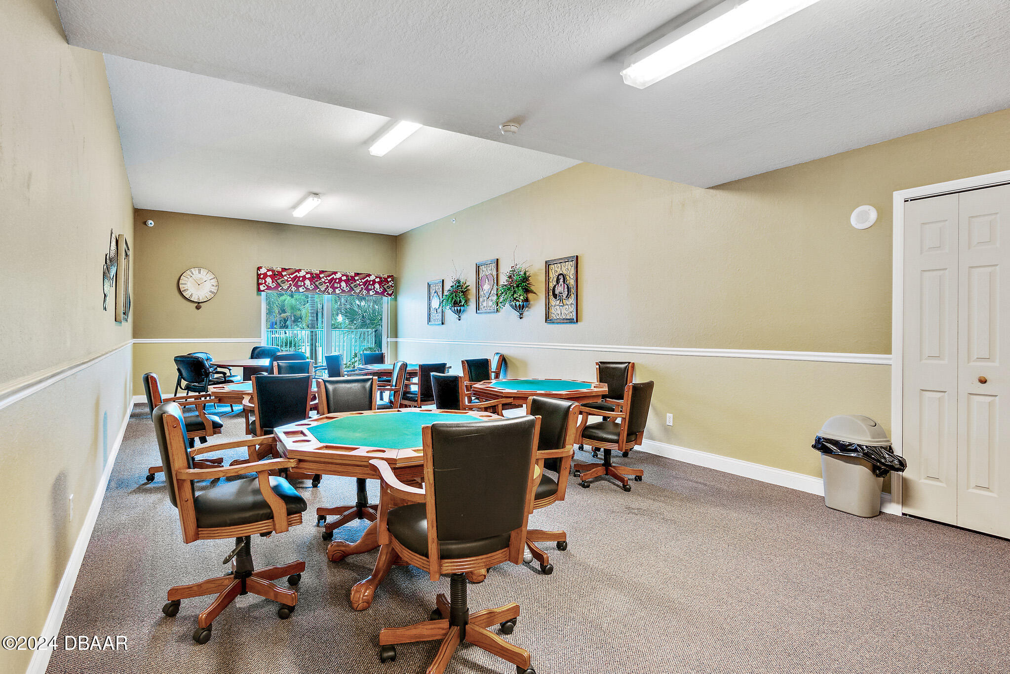 2 Oceans West Boulevard Unit: 606