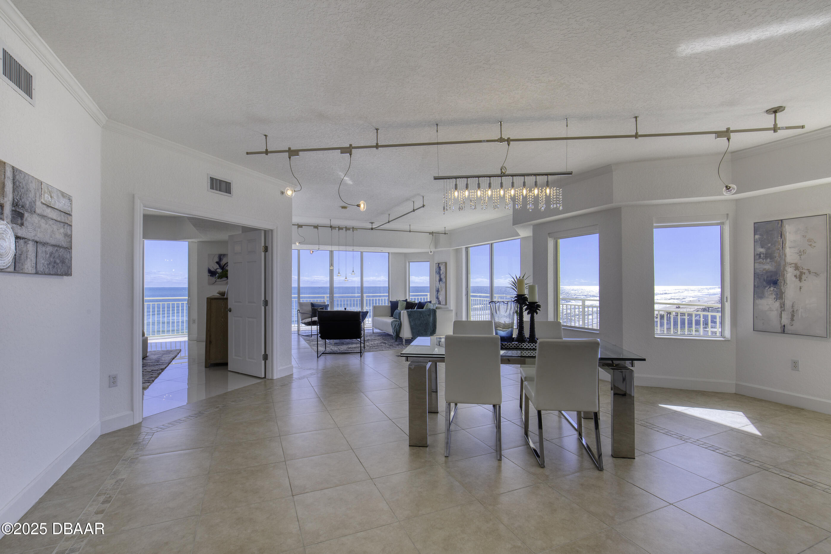 1900 N Atlantic Avenue 504