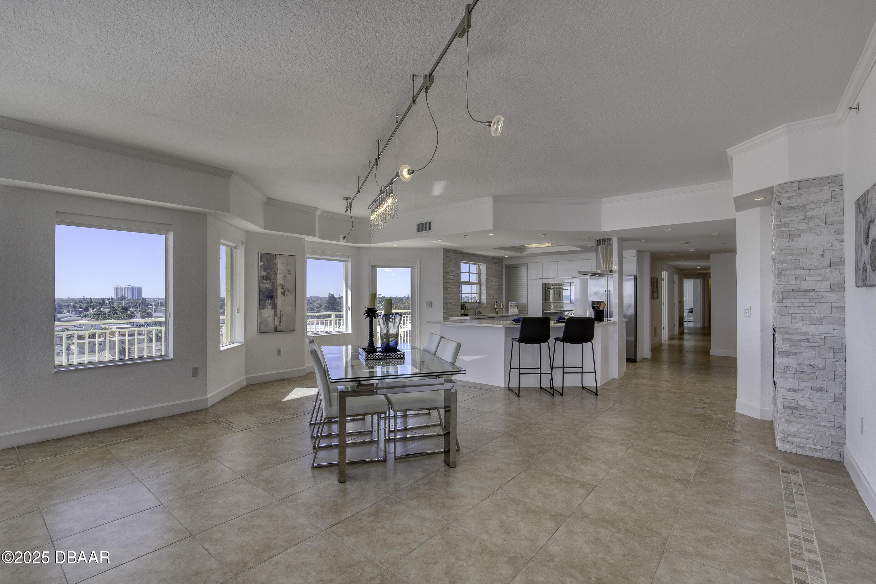 1900 N Atlantic Avenue 504