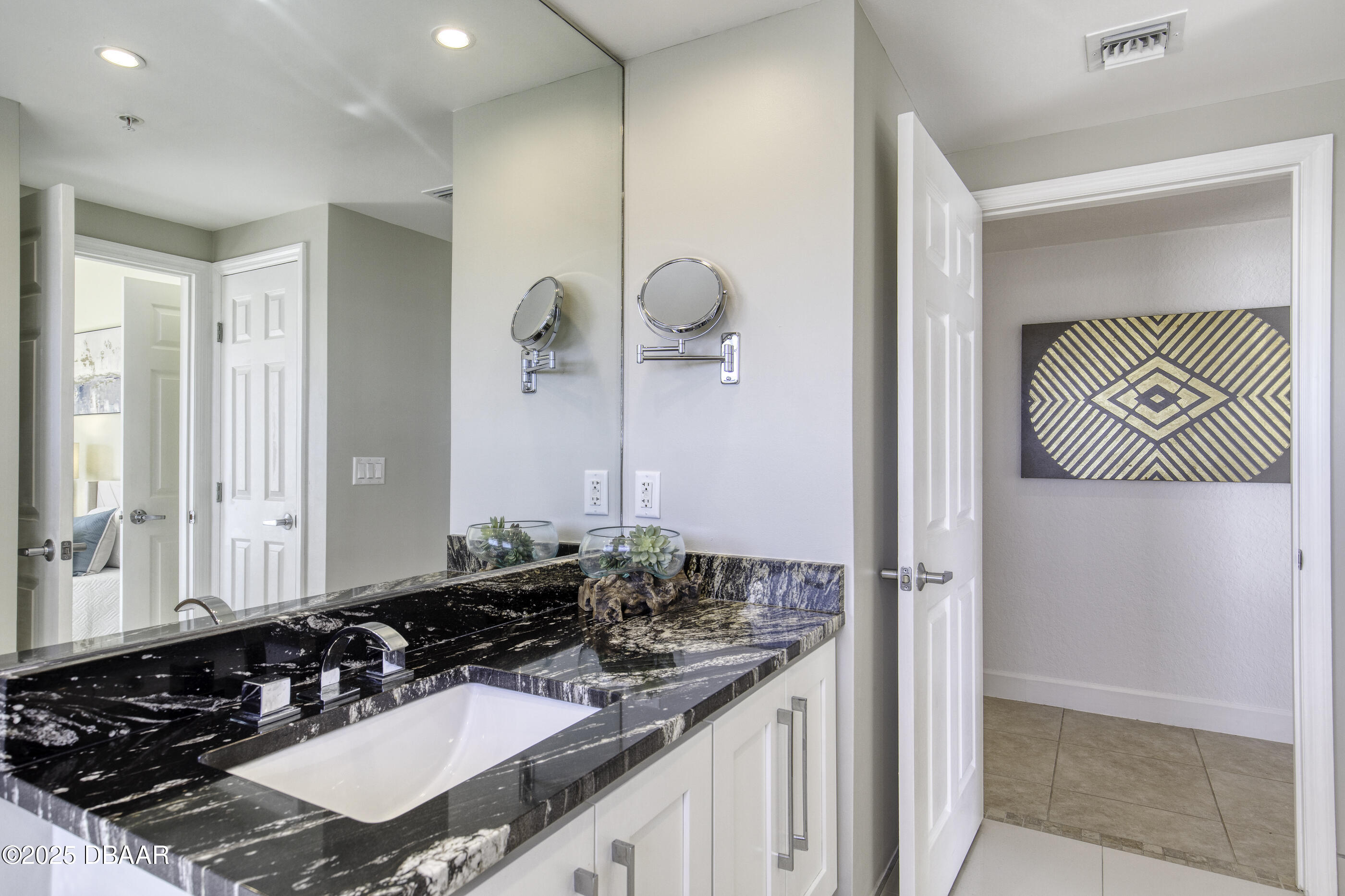 1900 N Atlantic Avenue 504