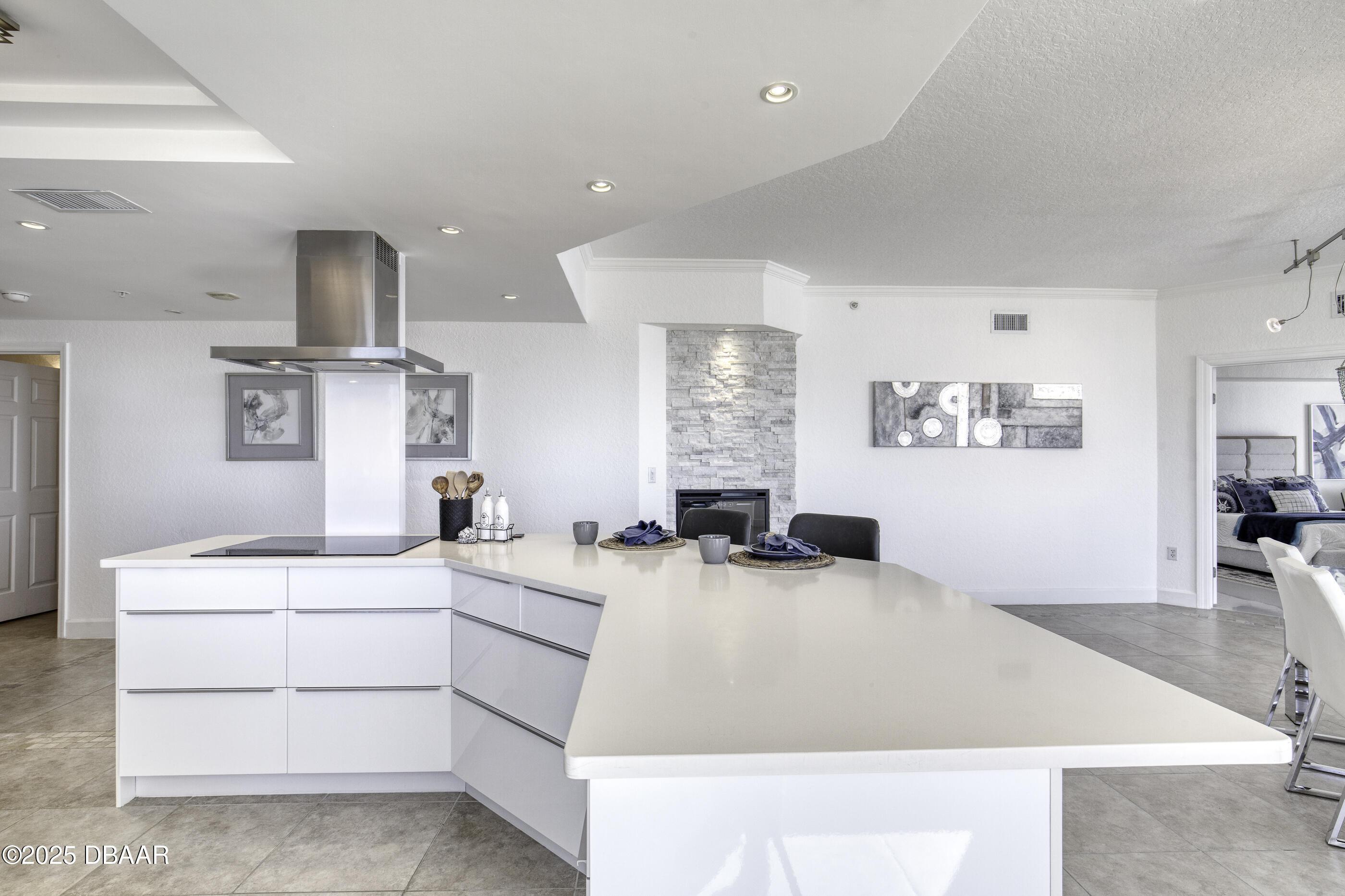 1900 N Atlantic Avenue 504