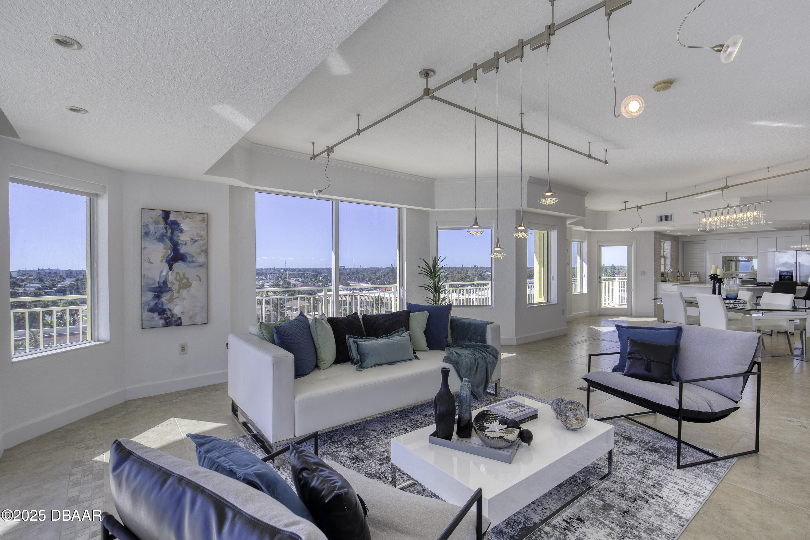 1900 N Atlantic Avenue 504