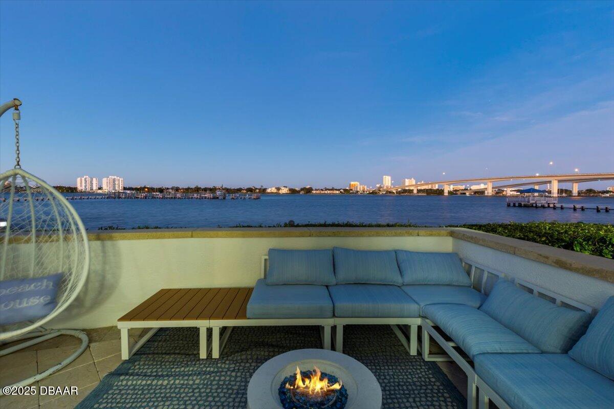 231 Riverside Drive Unit: 102